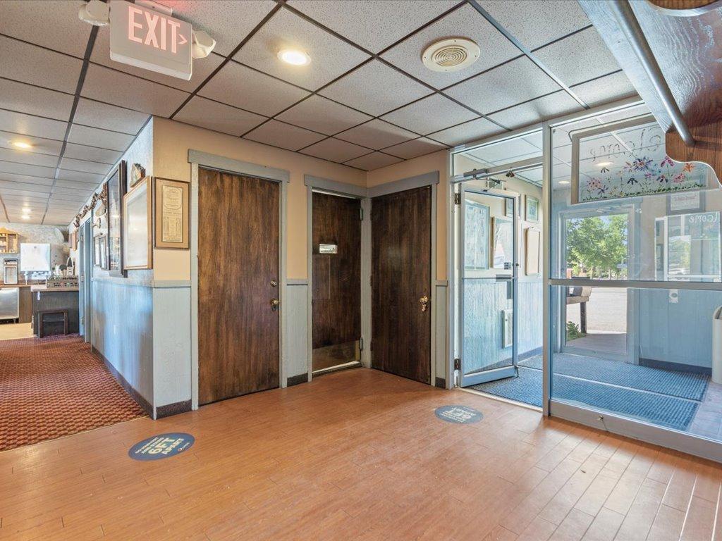 main property photo 27