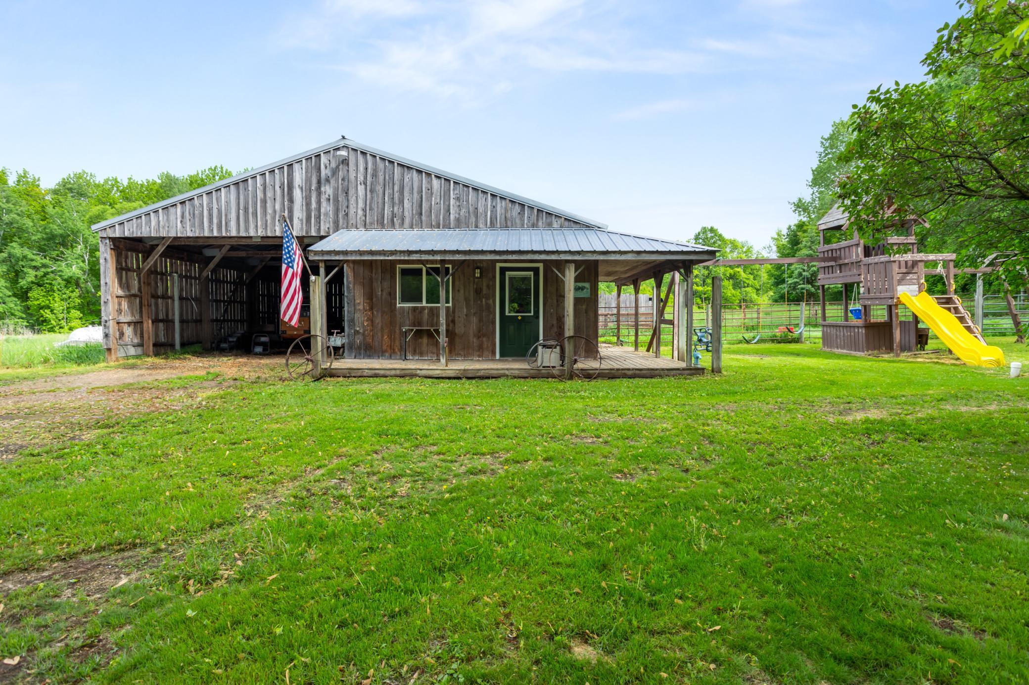 main property photo 4