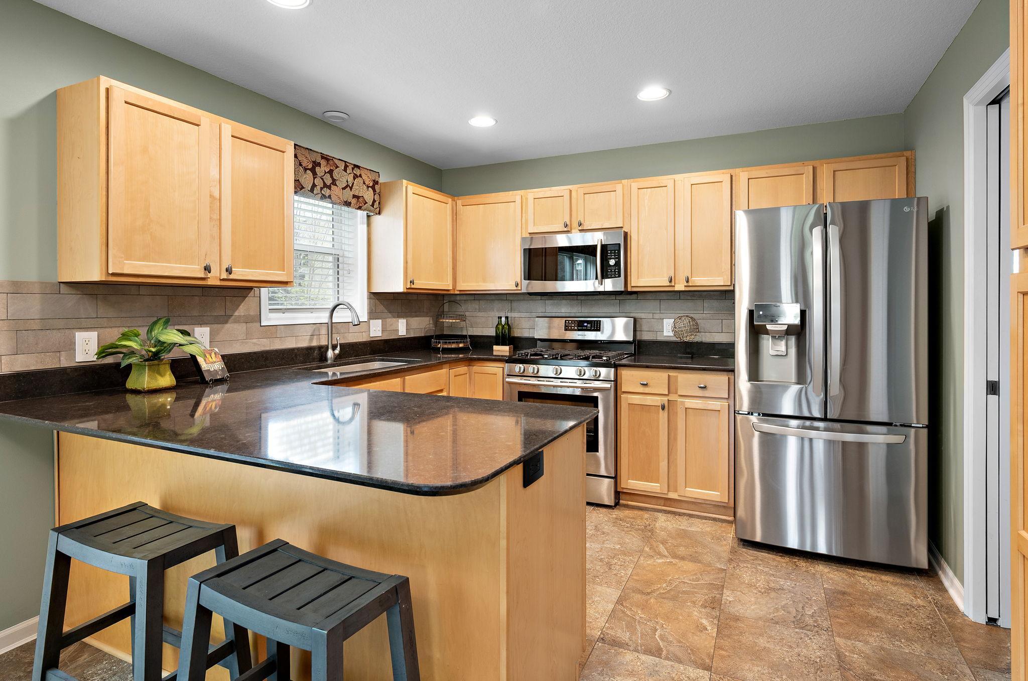 main property photo 7