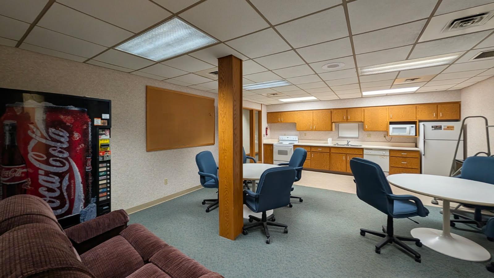 main property photo 39