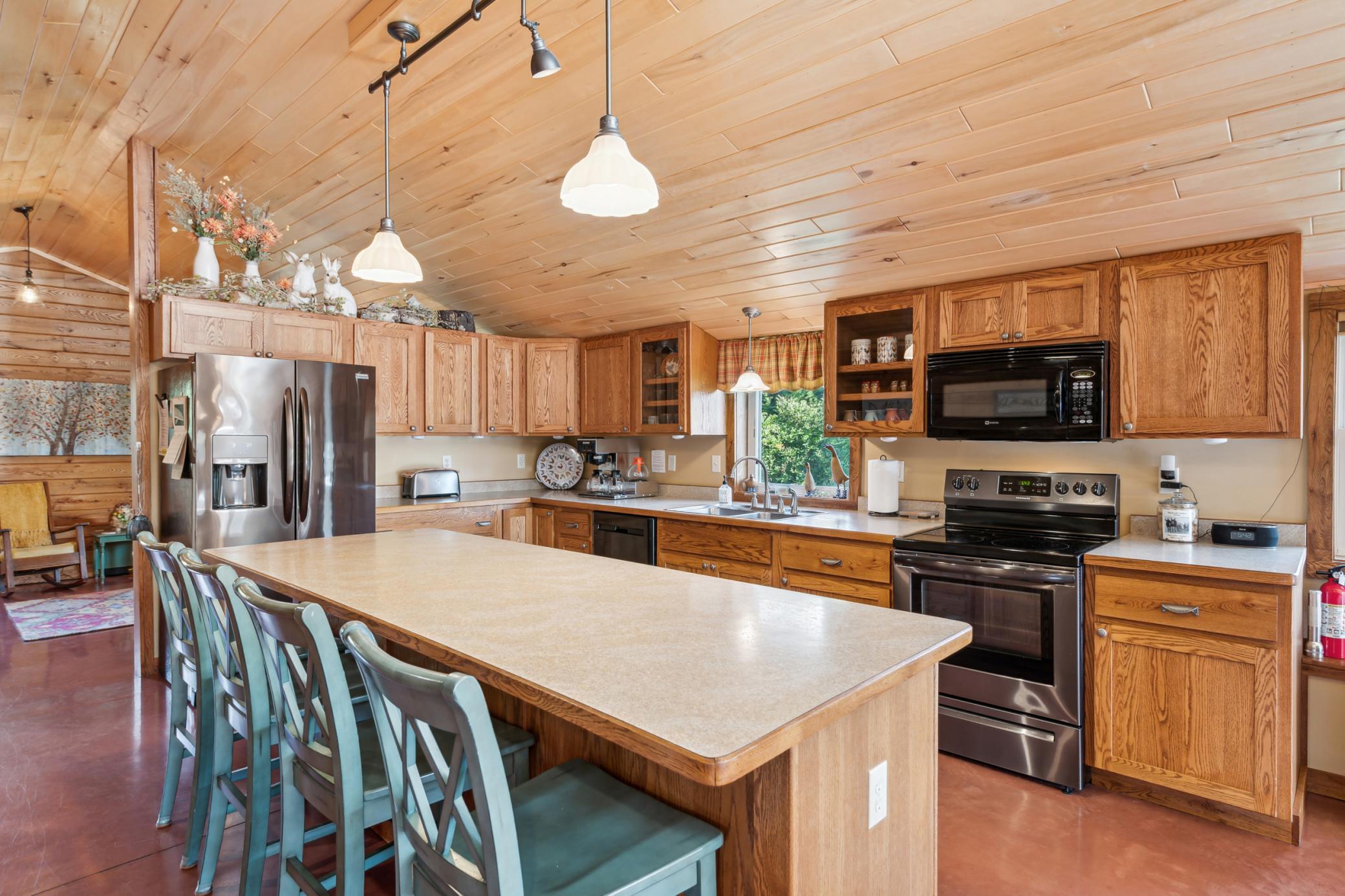 main property photo 31