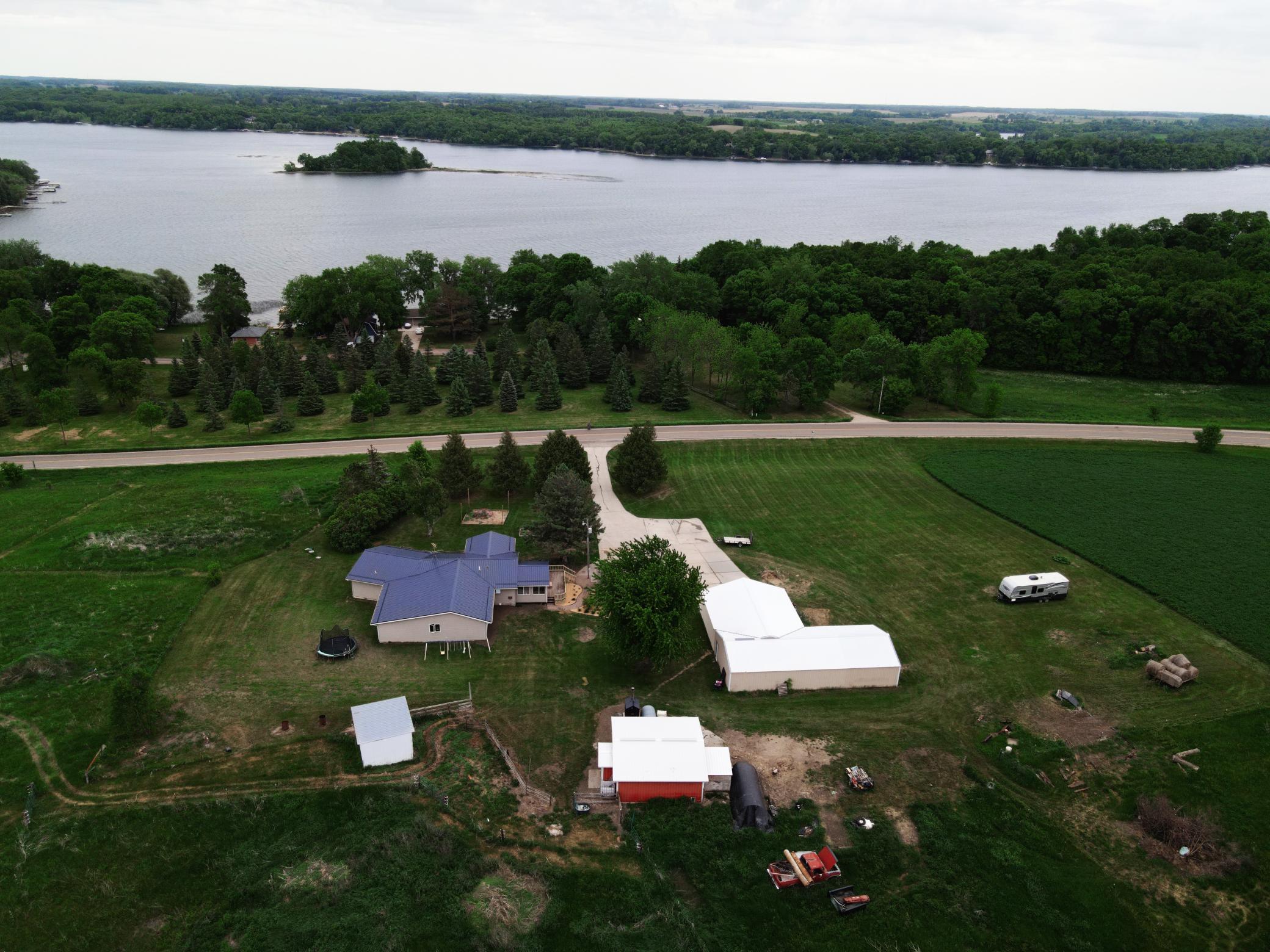 main property photo 37