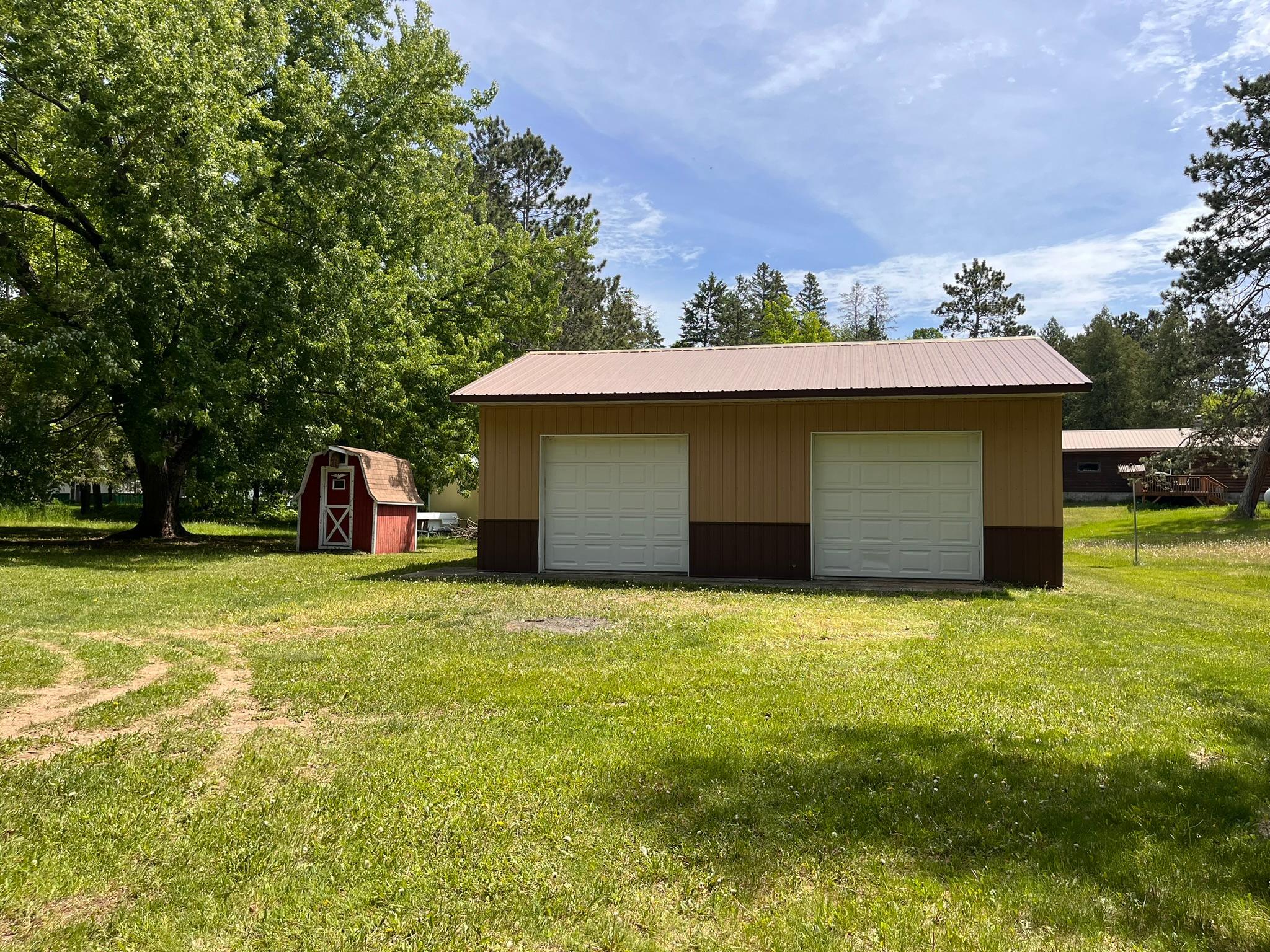 main property photo 12