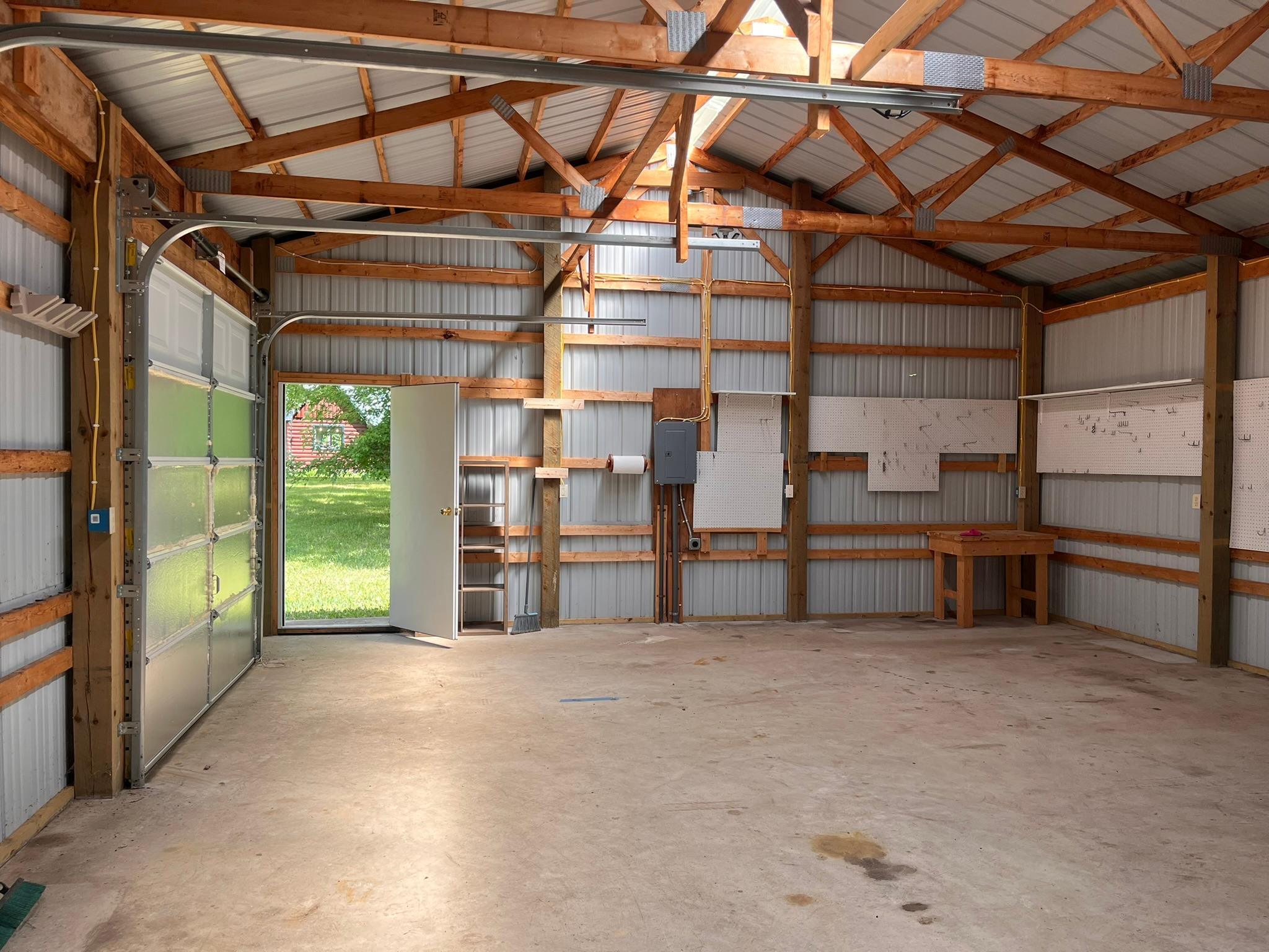 main property photo 44