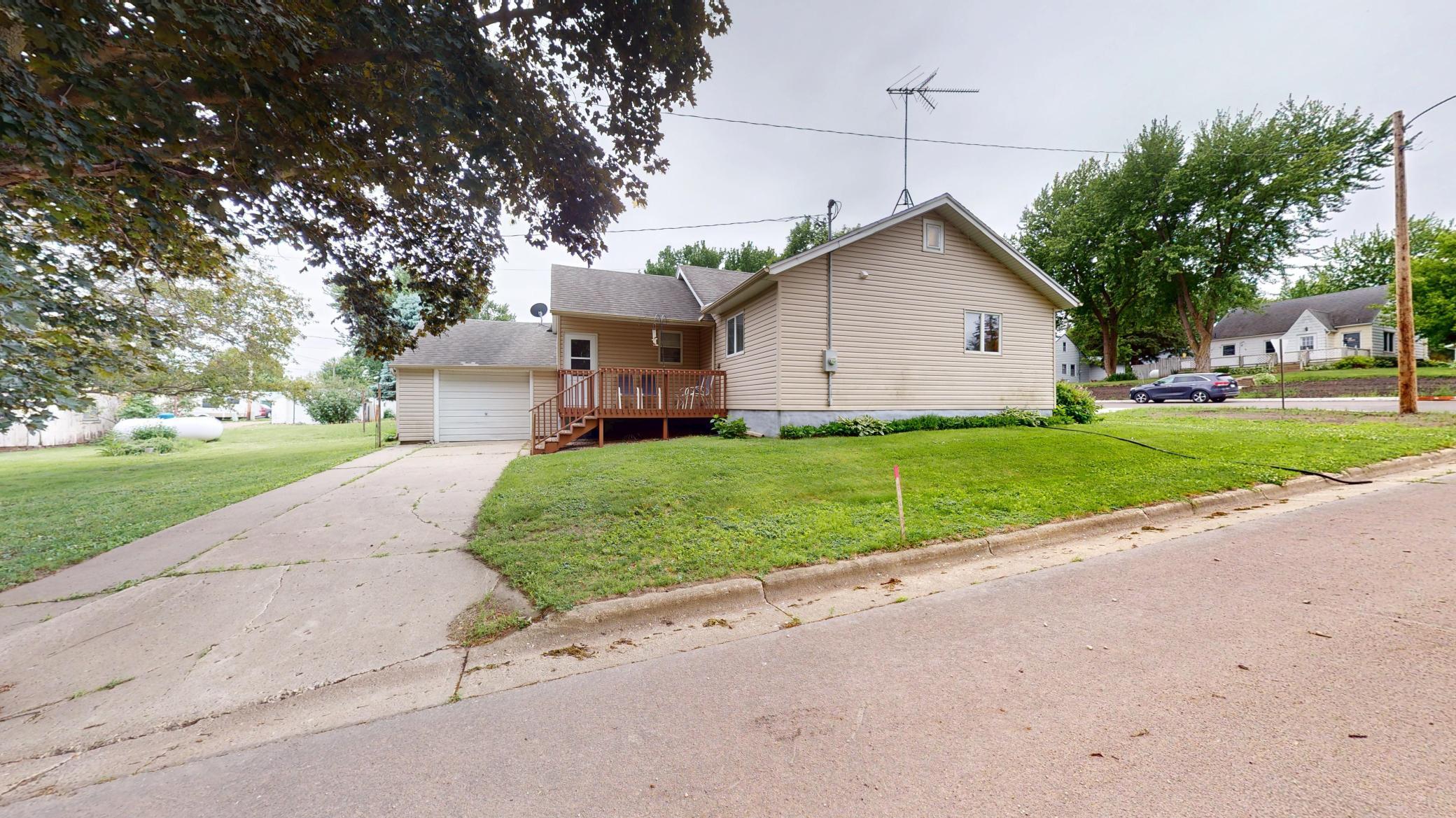 main property photo 19