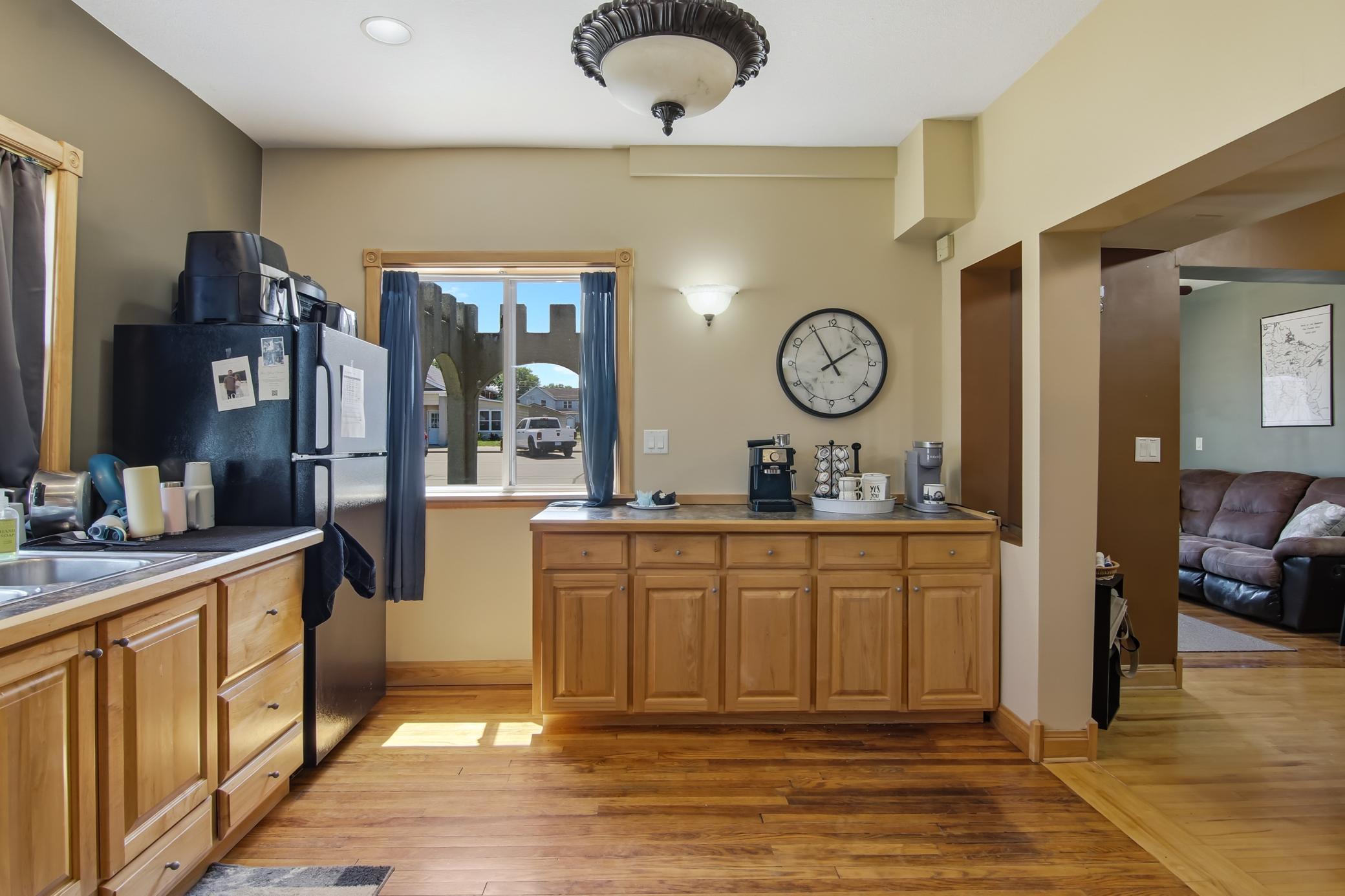 main property photo 5