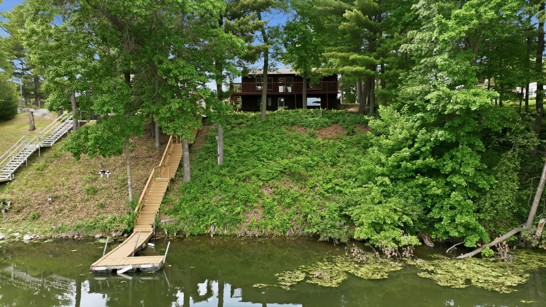 main property photo 30