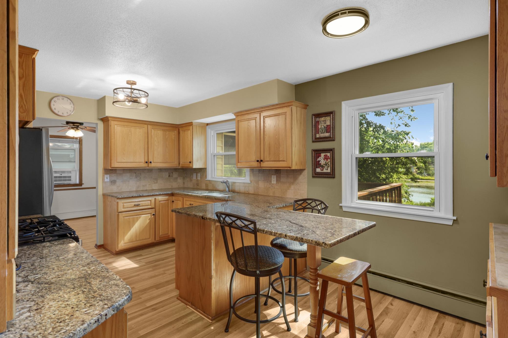 main property photo 16