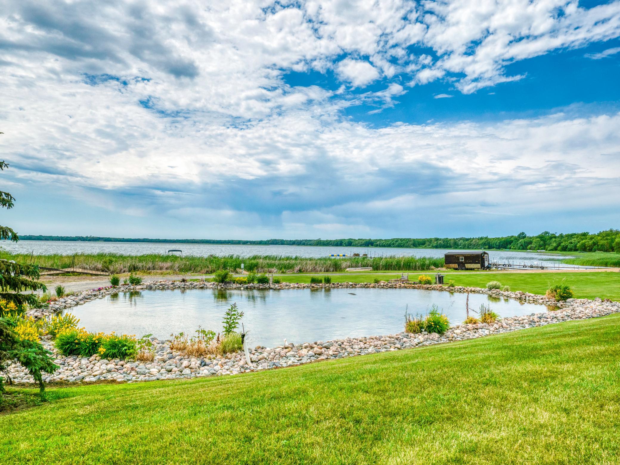 main property photo 14