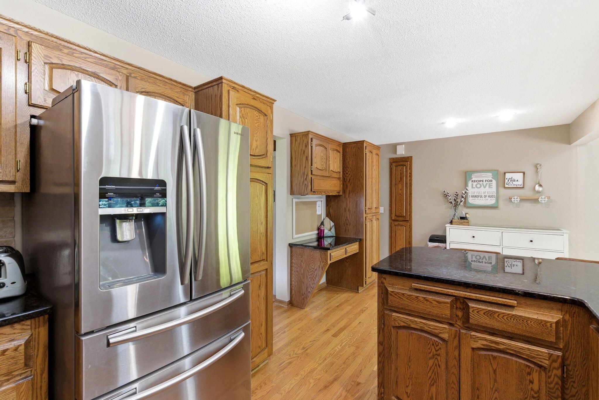 main property photo 7
