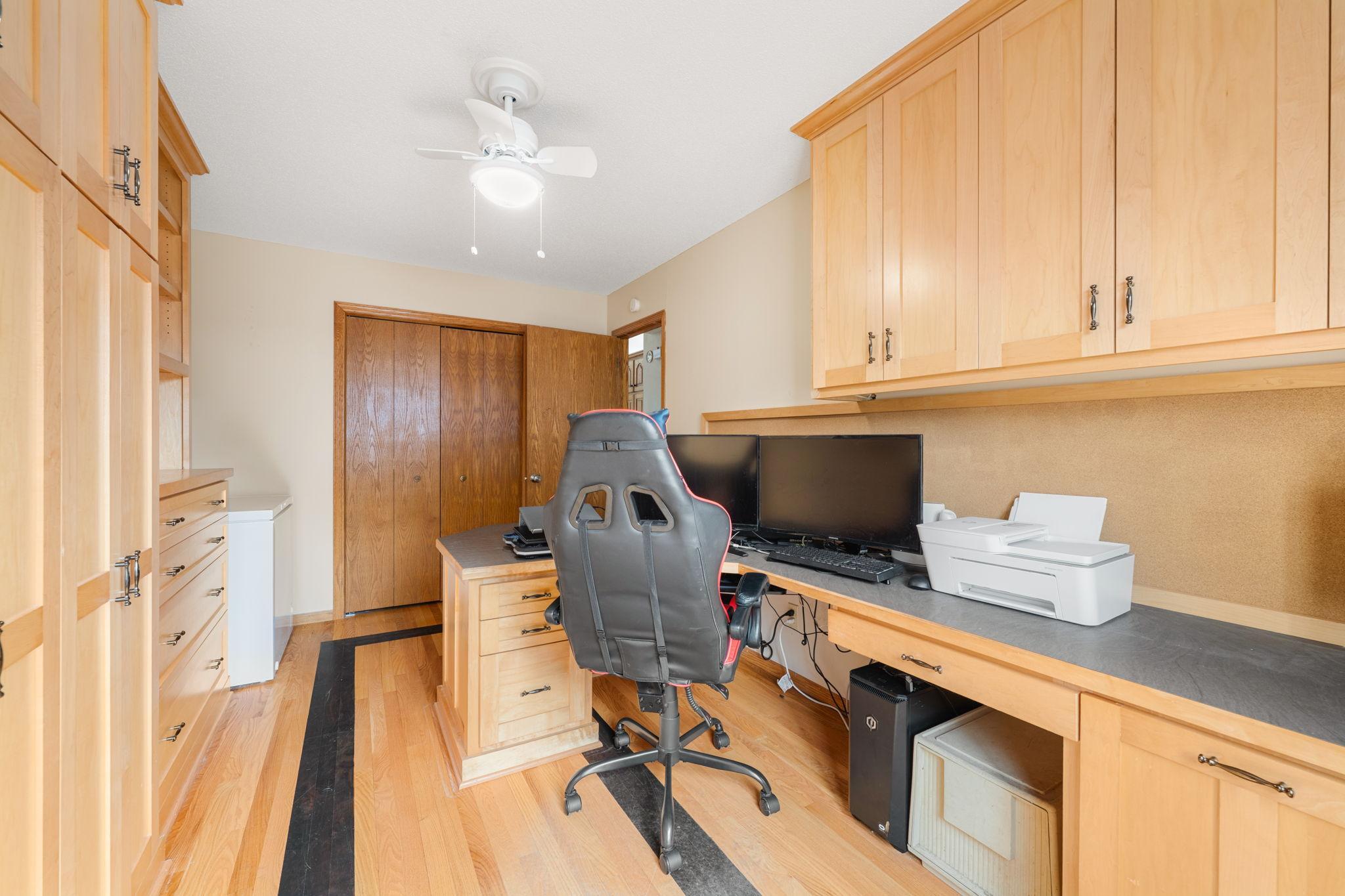 main property photo 13