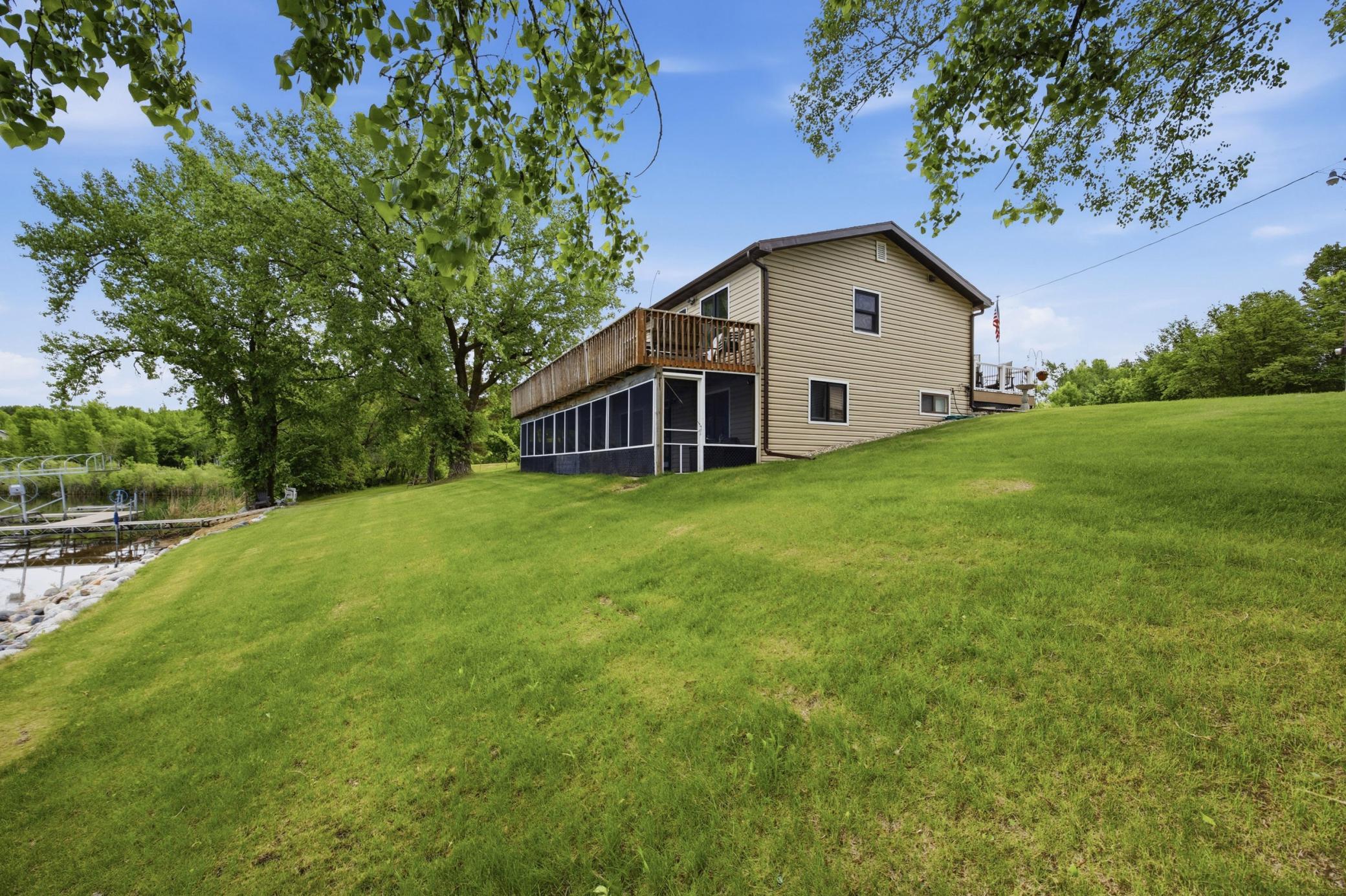 main property photo 30