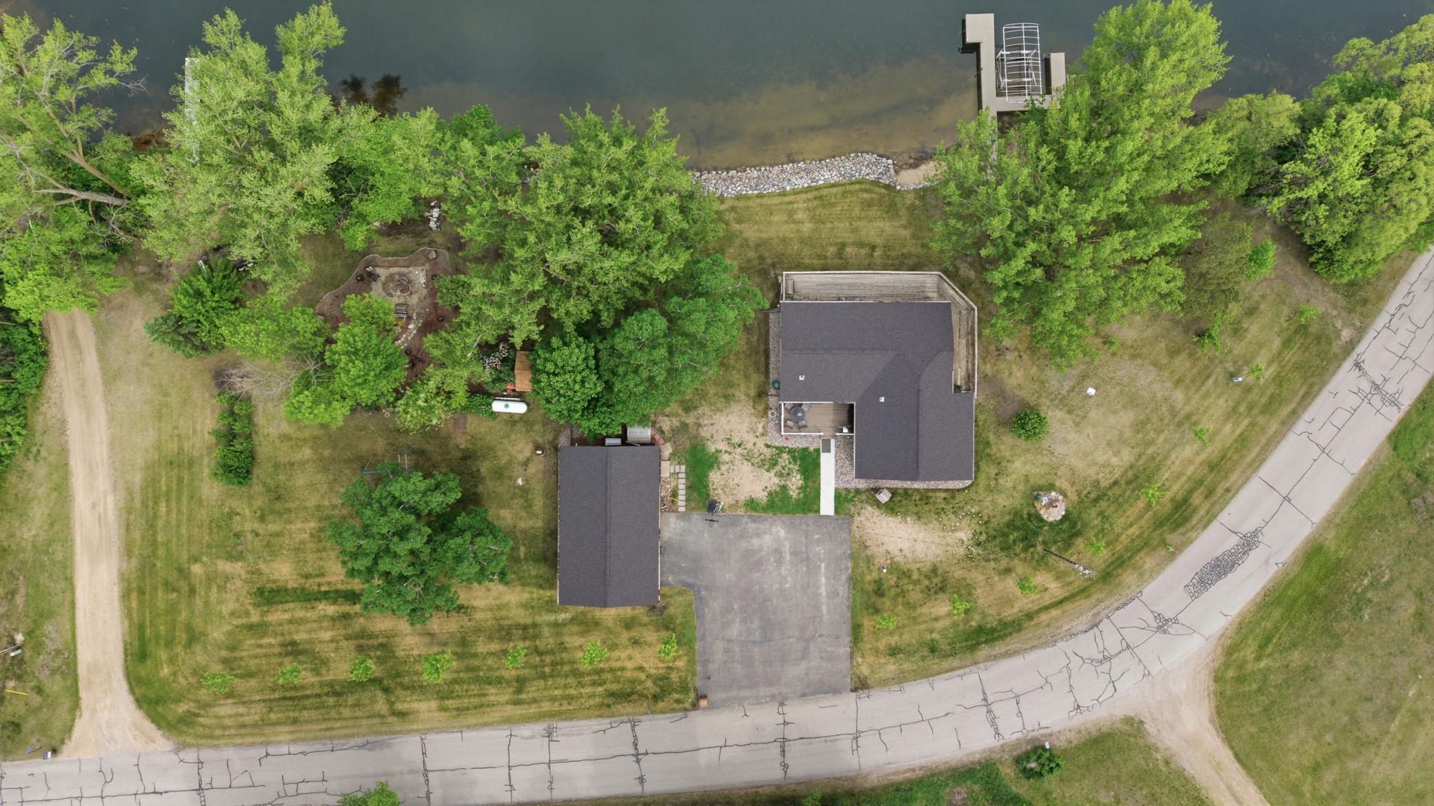 main property photo 34