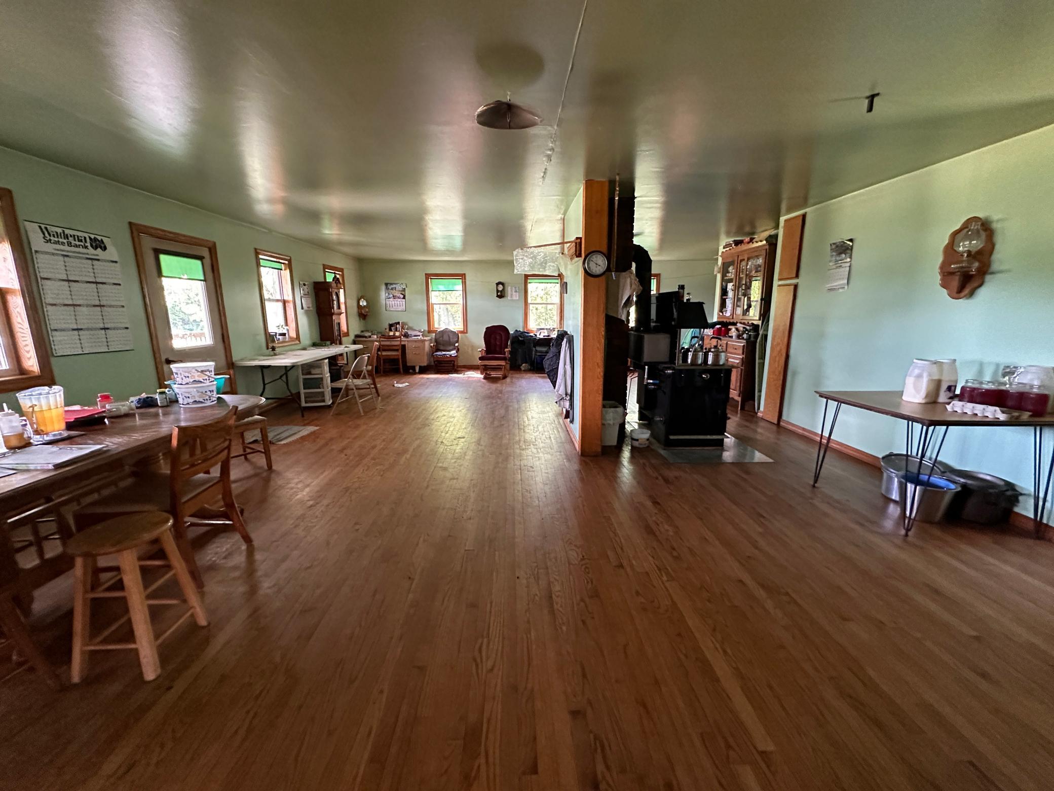 main property photo 11