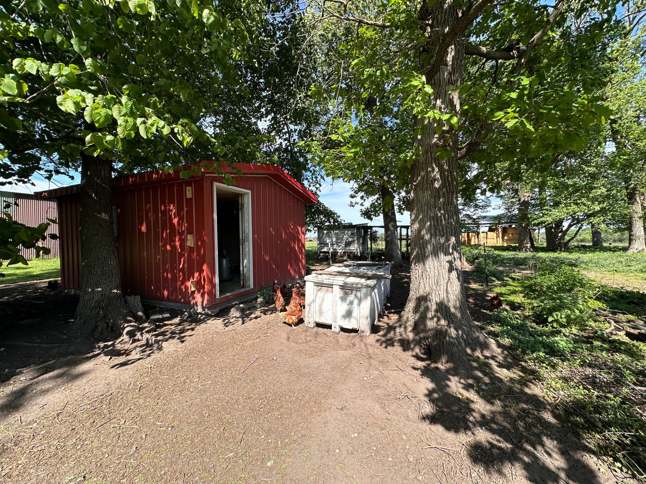 main property photo 41