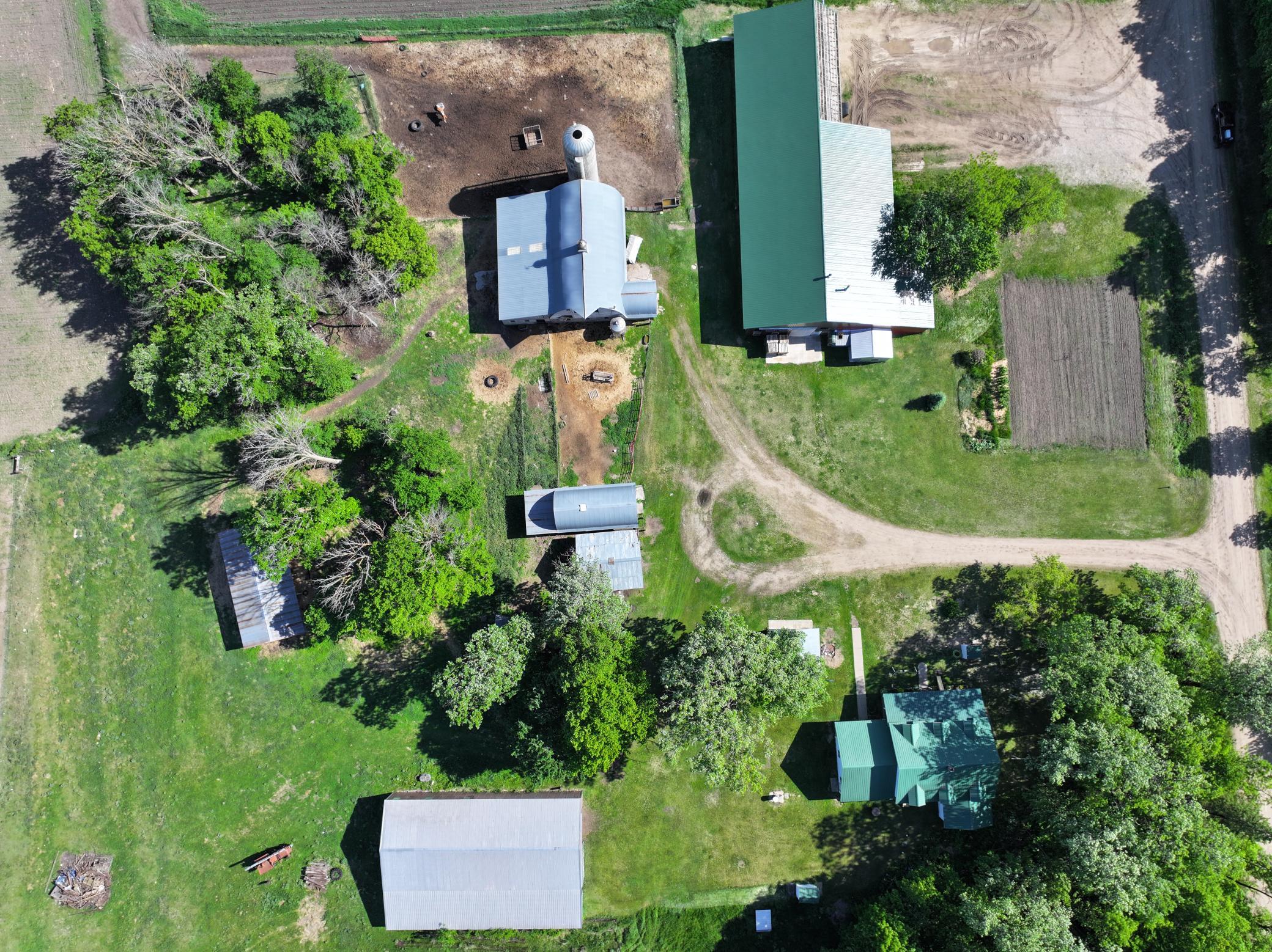 main property photo 5