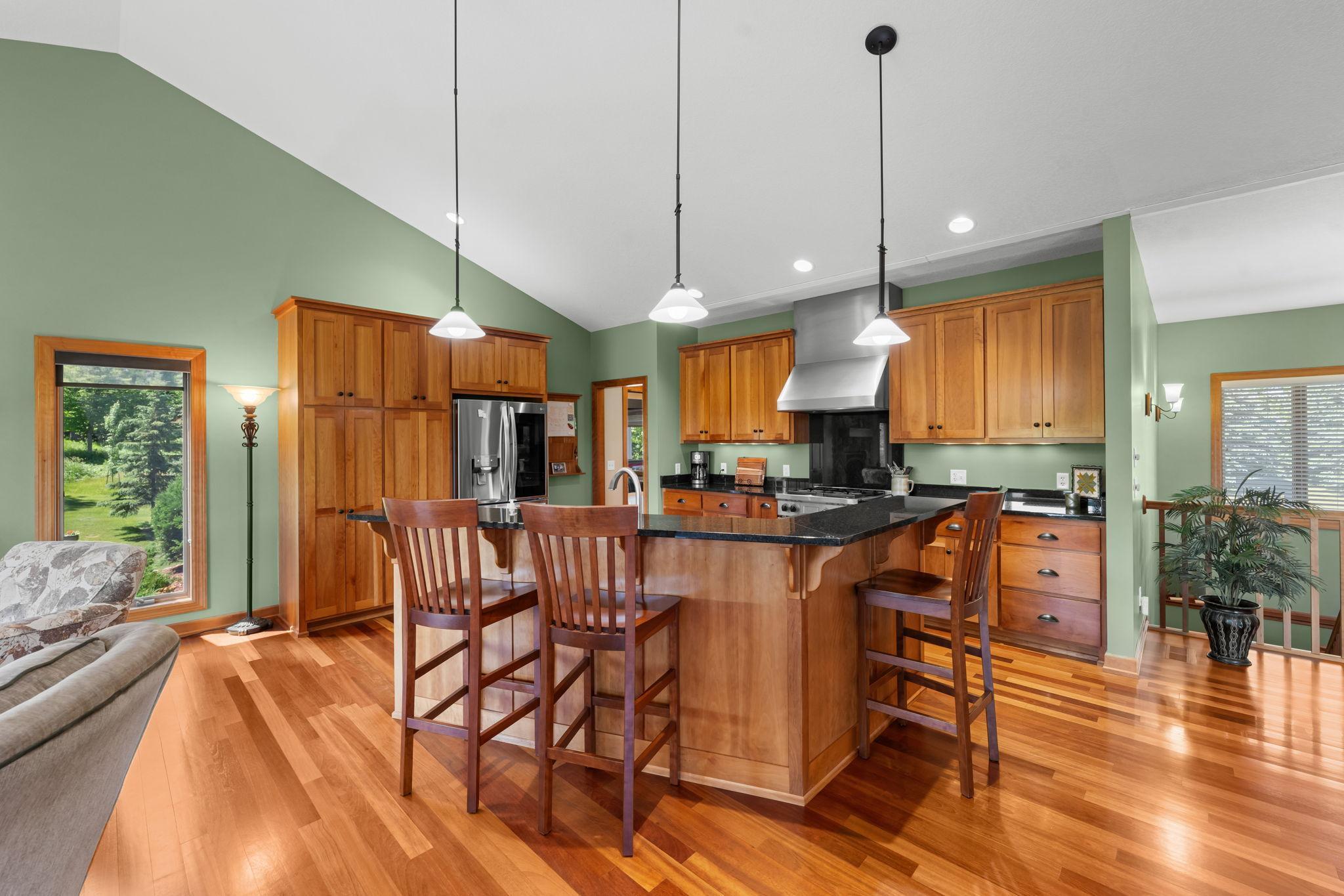 main property photo 12