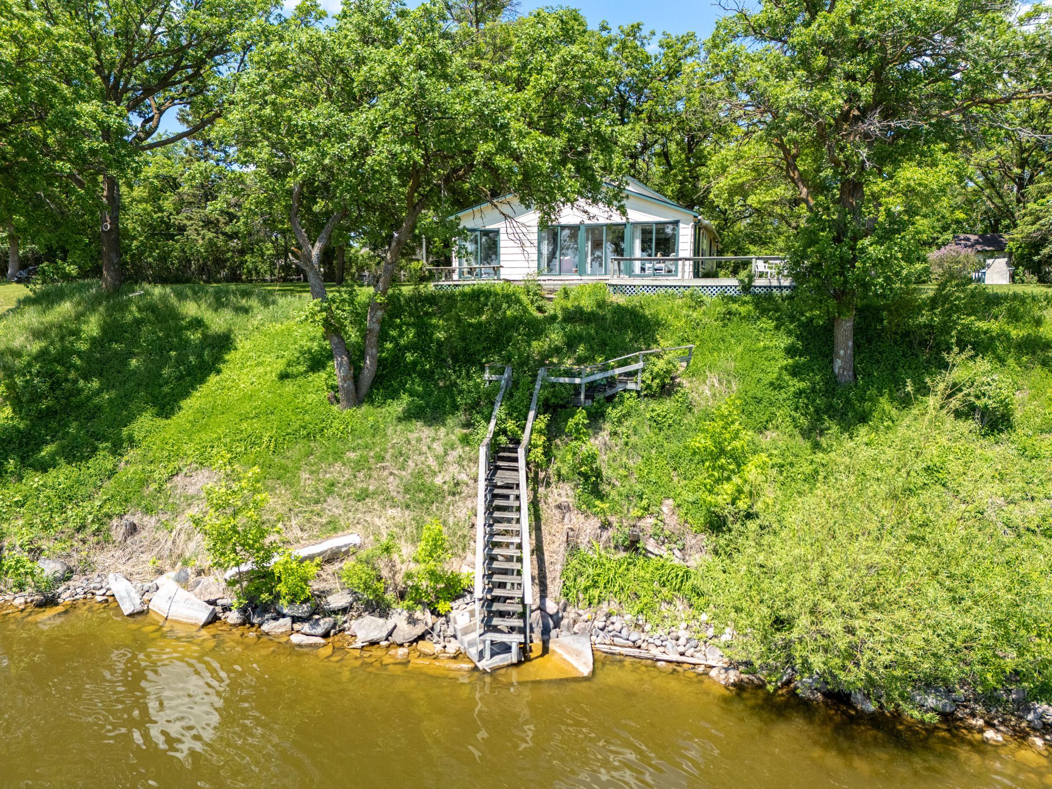 main property photo 45