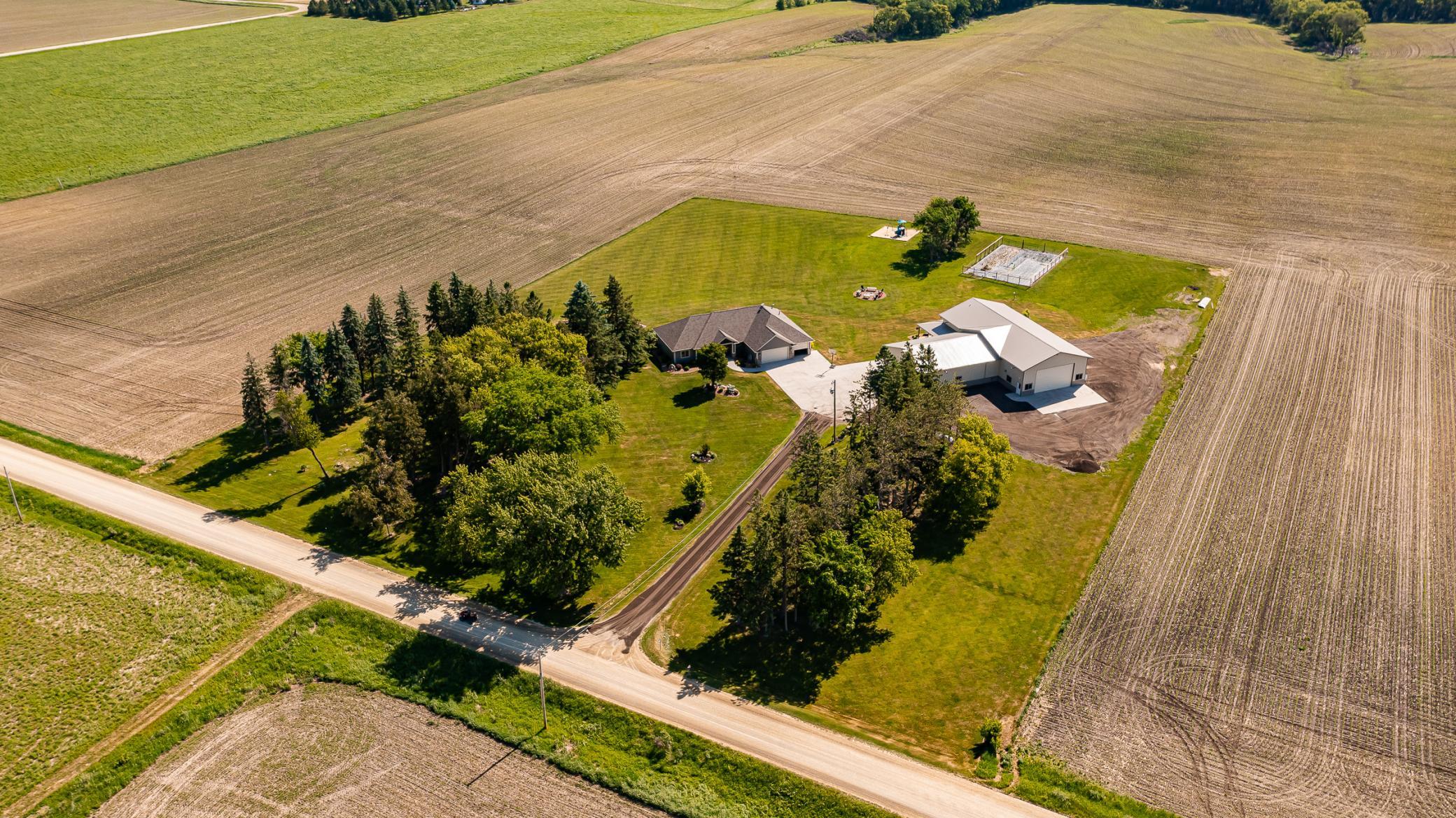 main property photo 5