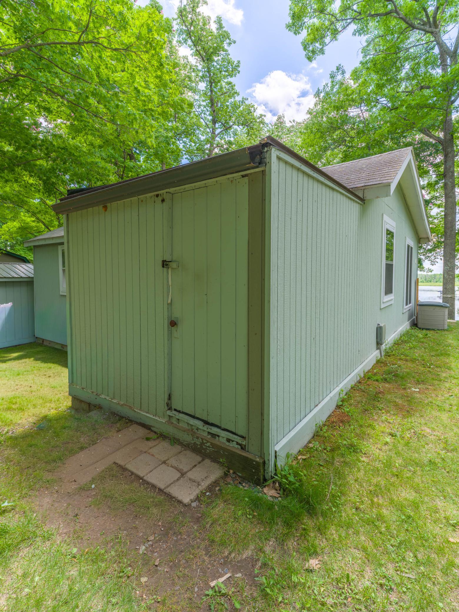 main property photo 16