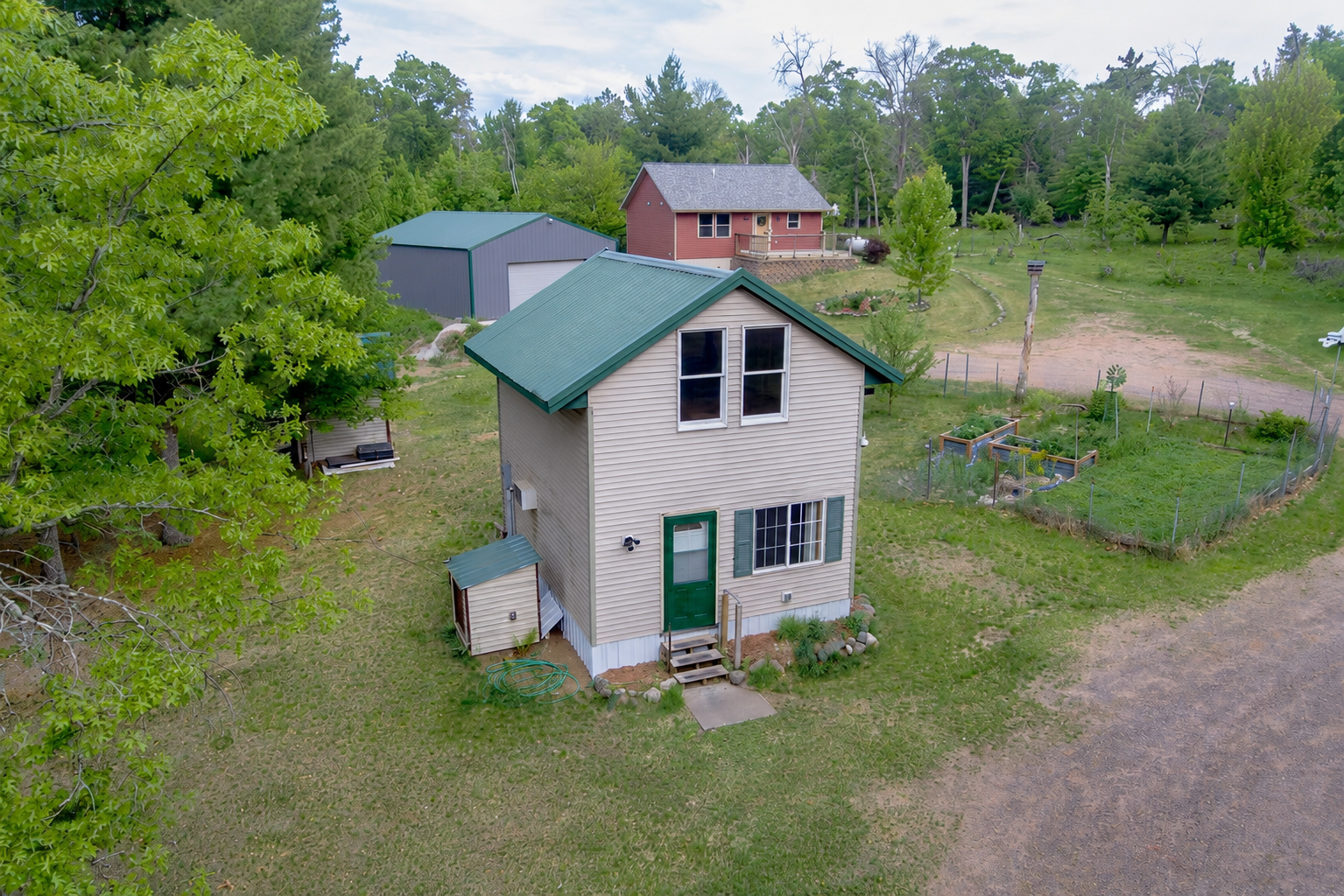 main property photo 20