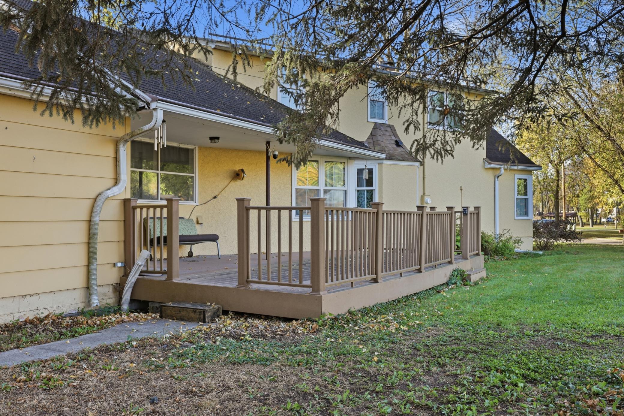 main property photo 25