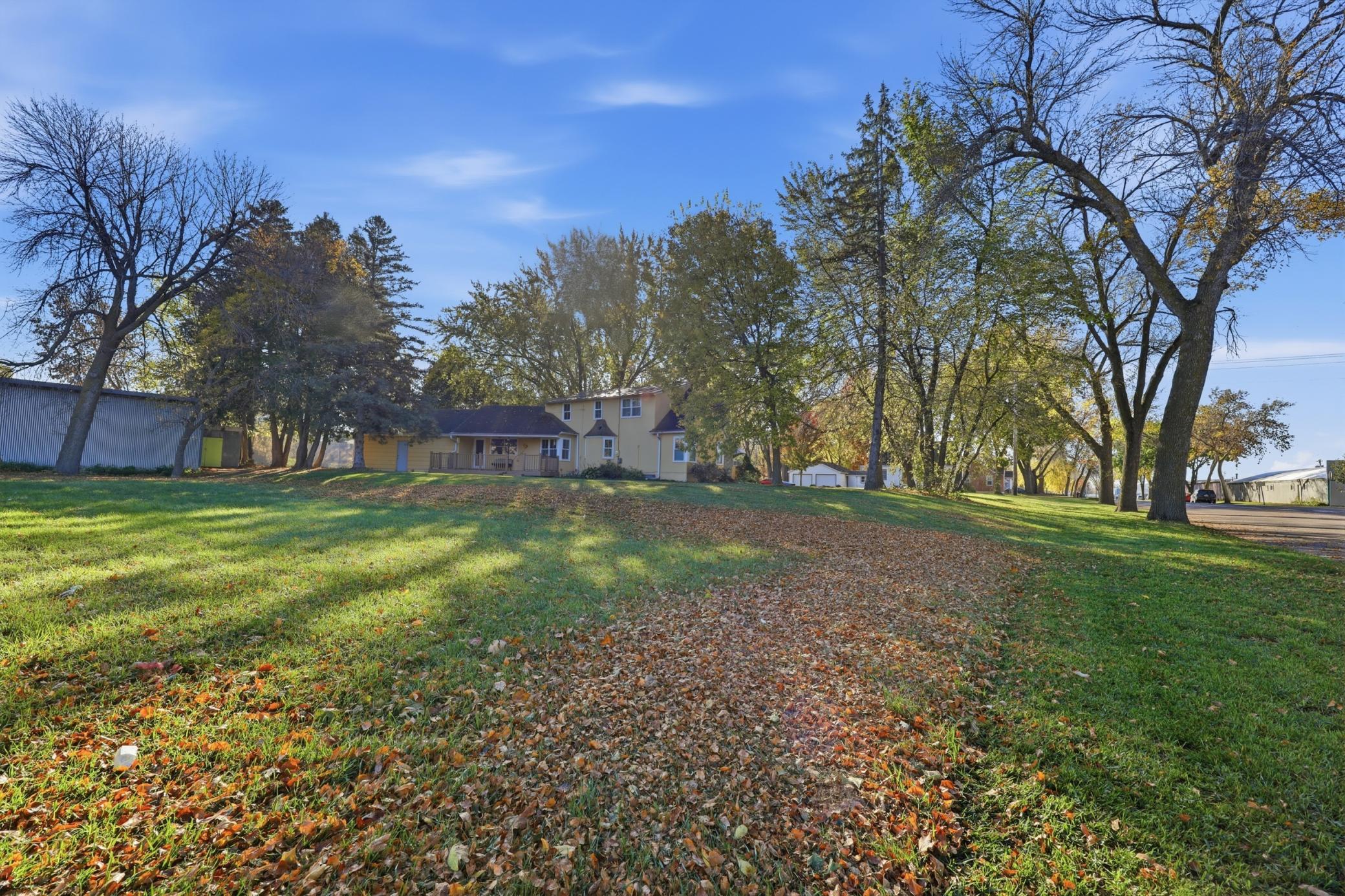 main property photo 27
