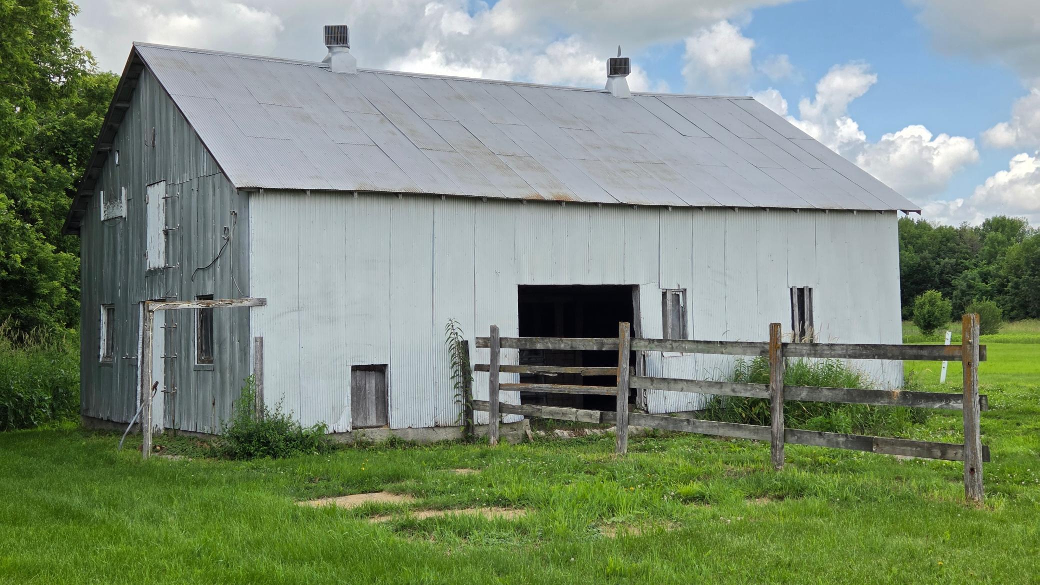 main property photo 22