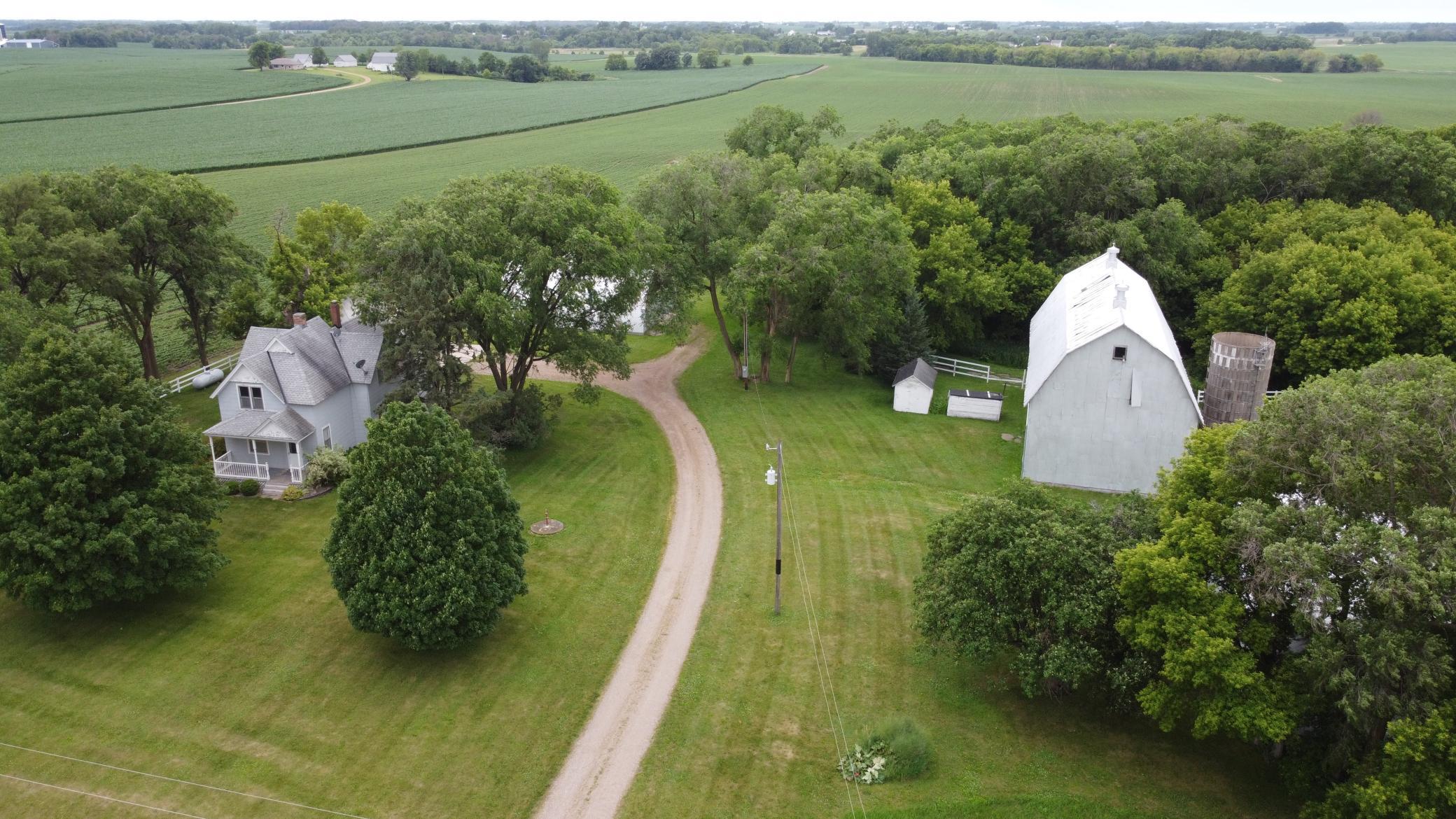 main property photo 24