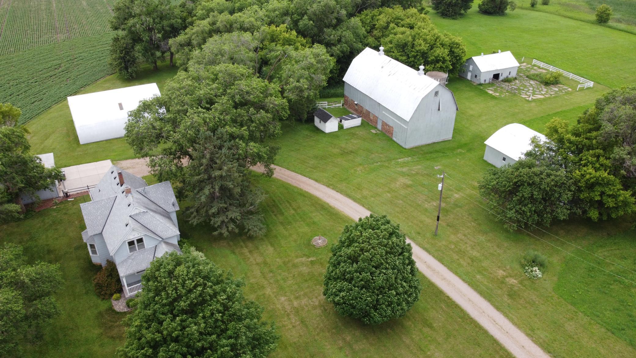 main property photo 25