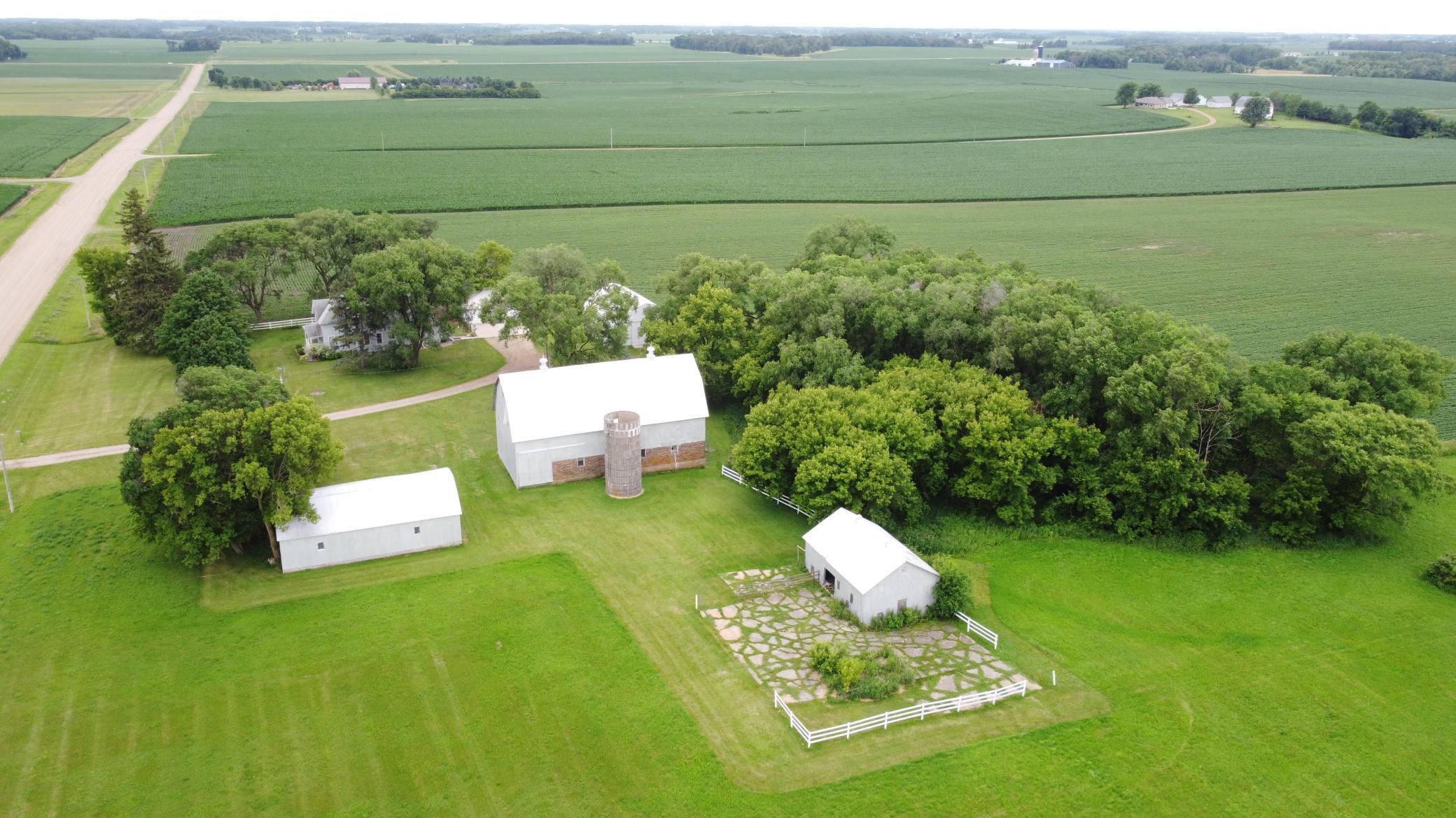 main property photo 27