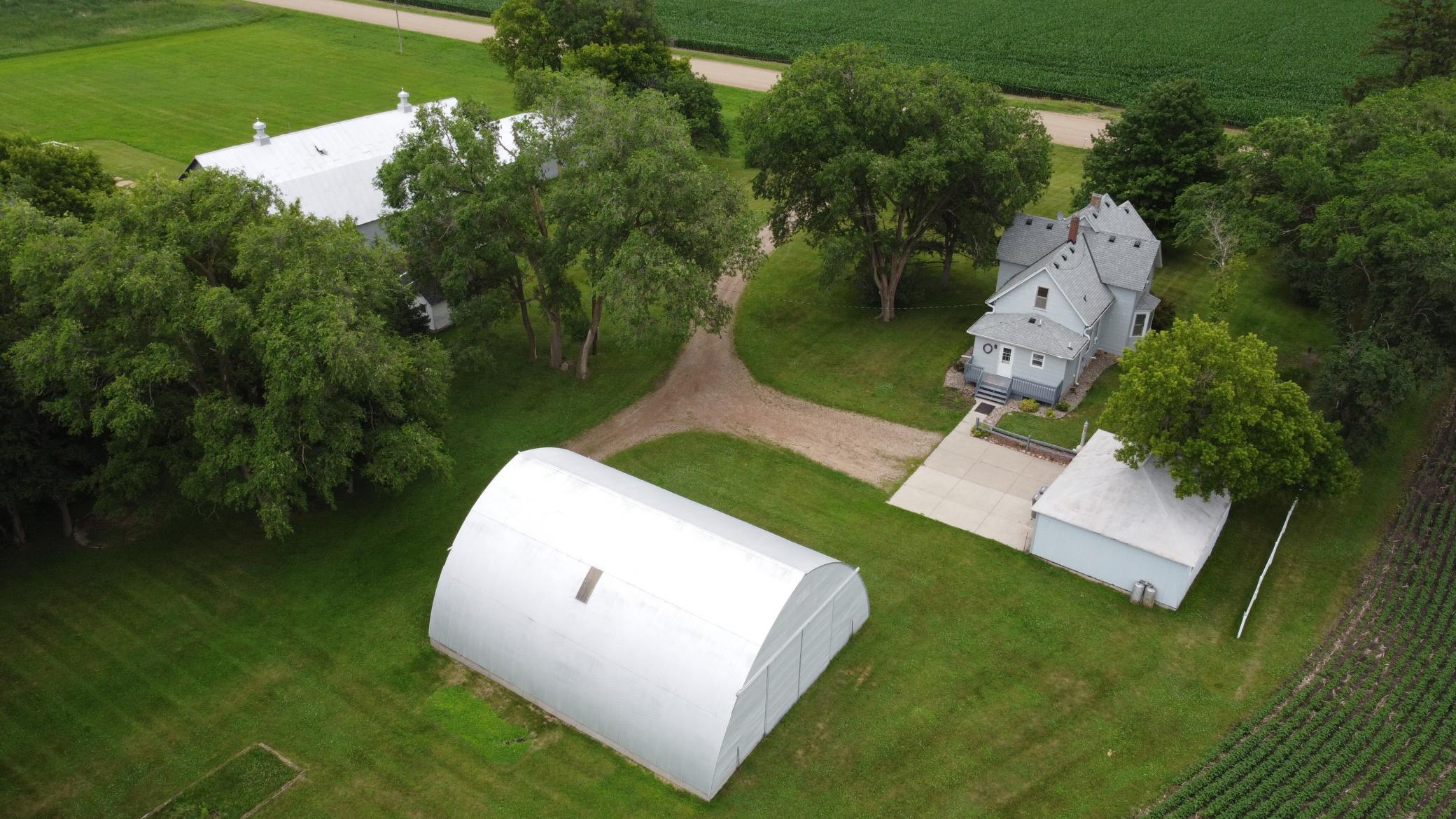 main property photo 30