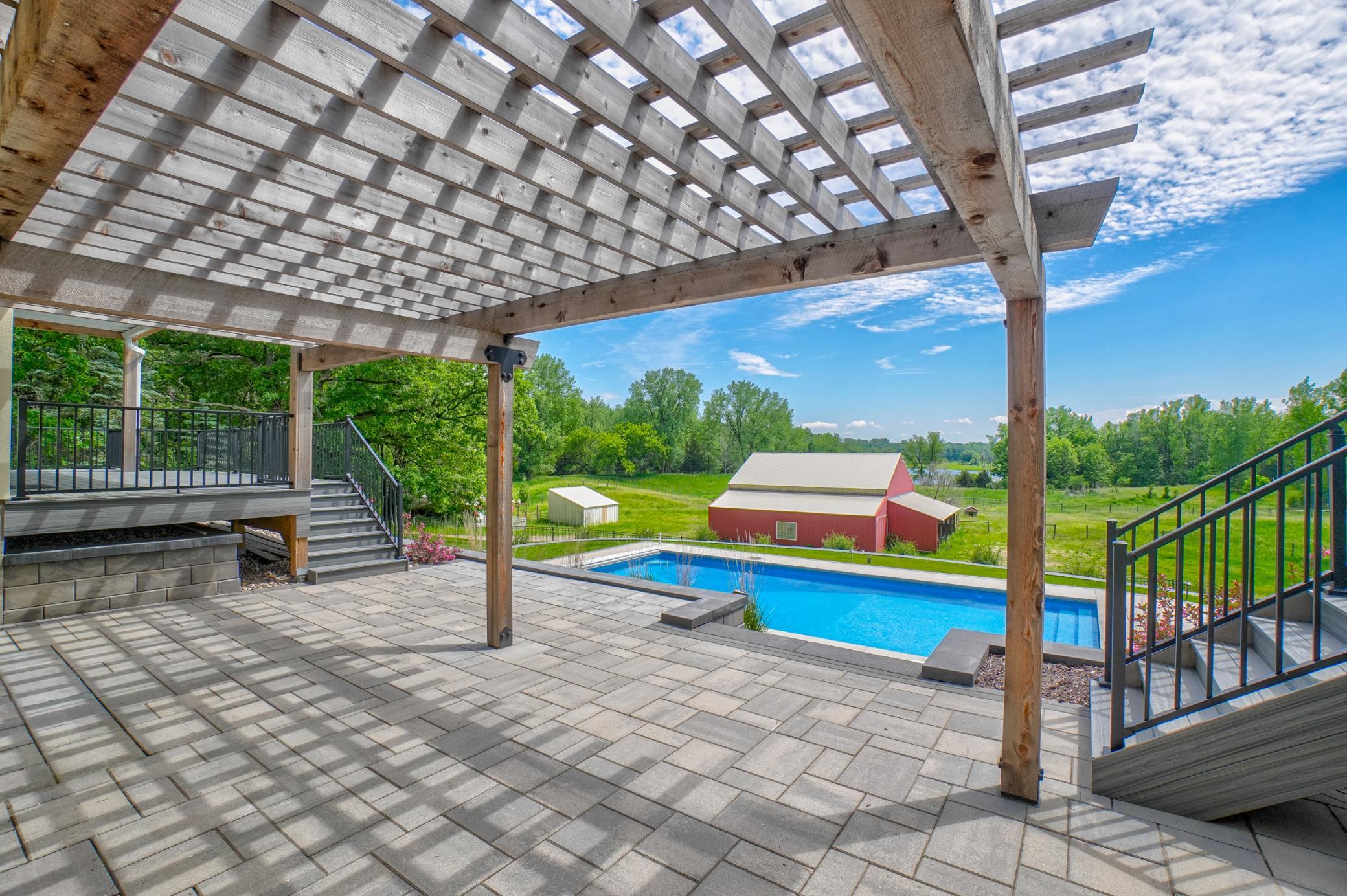 main property photo 37
