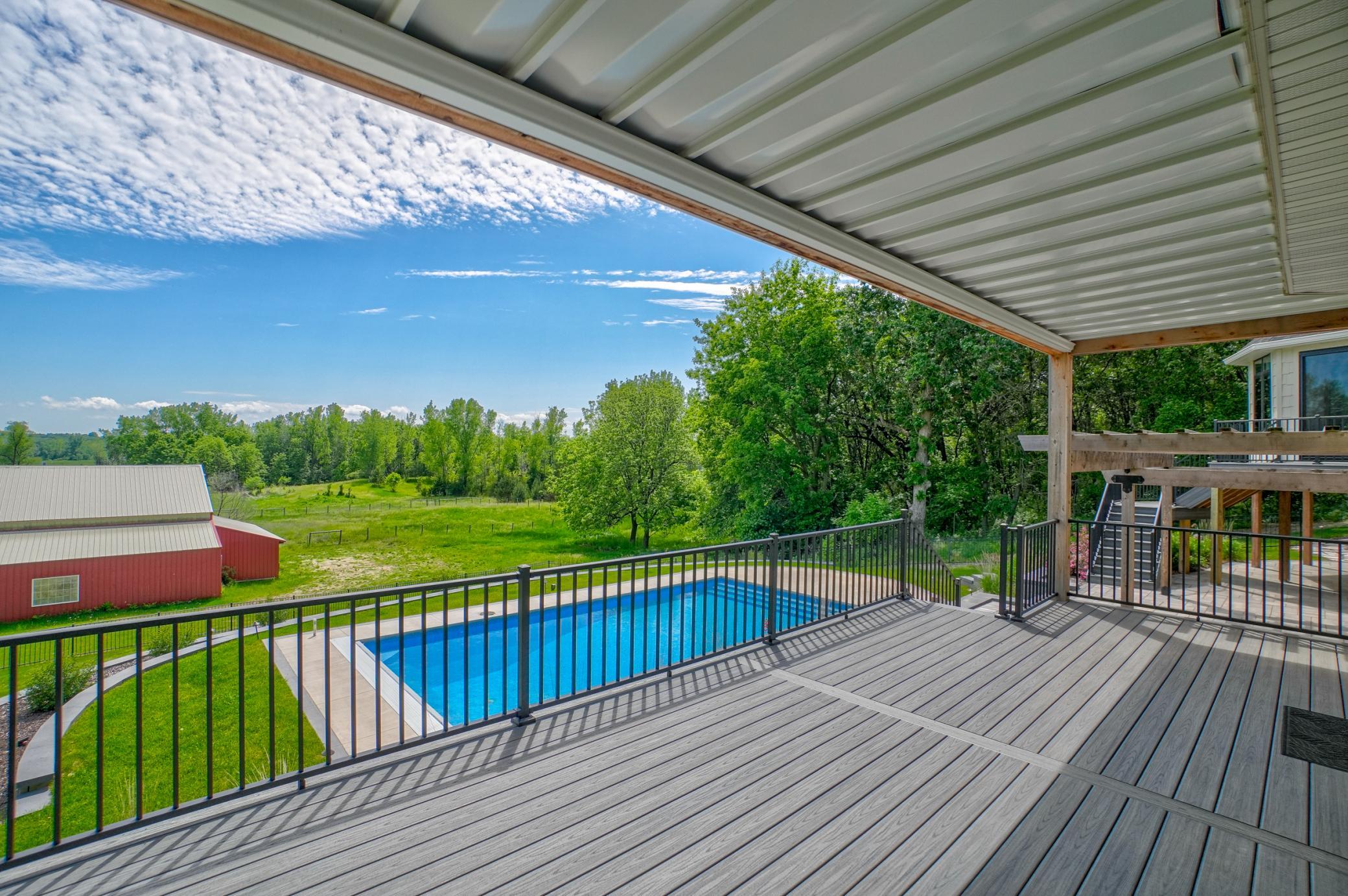 main property photo 41