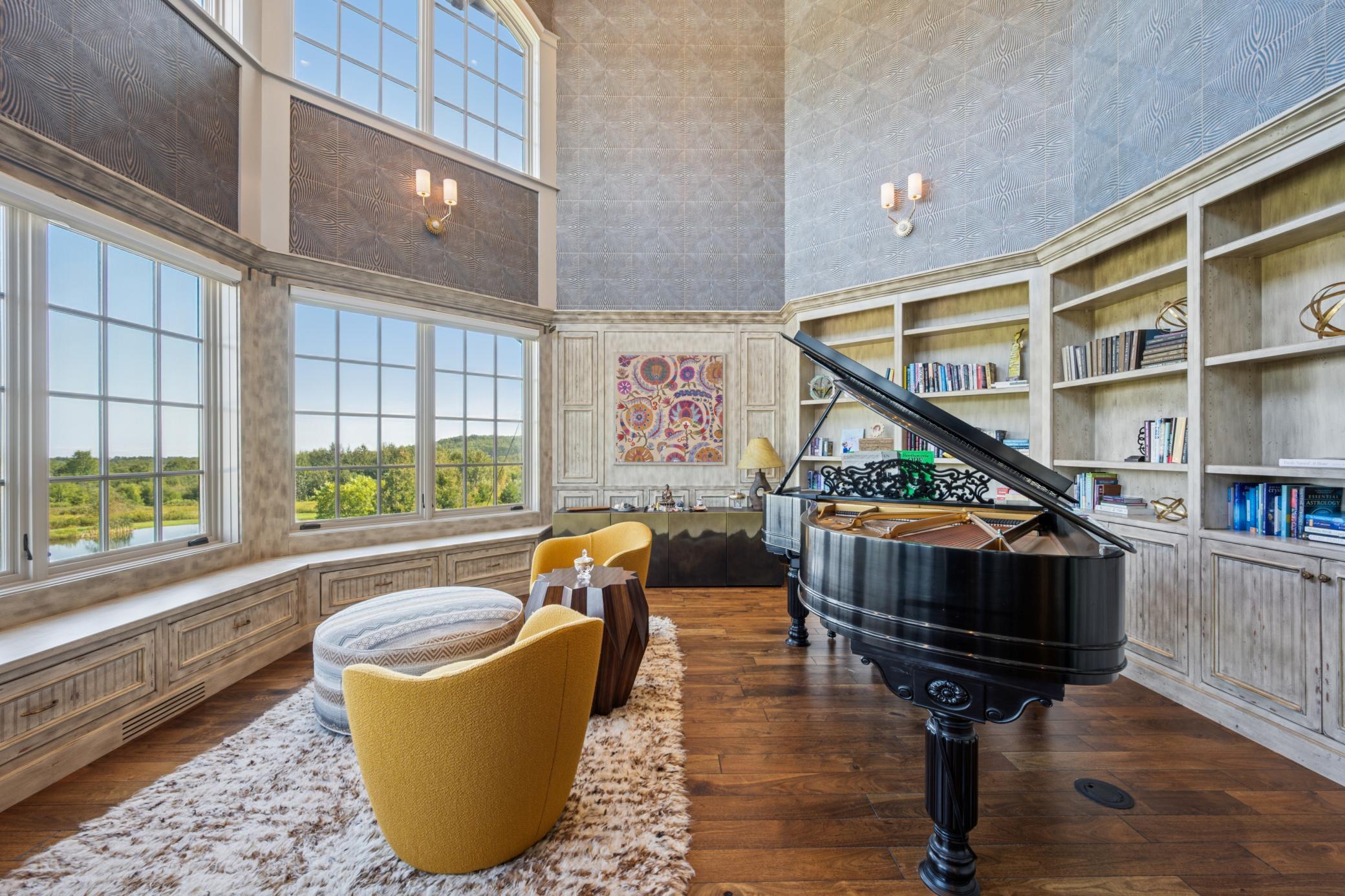 main property photo 19
