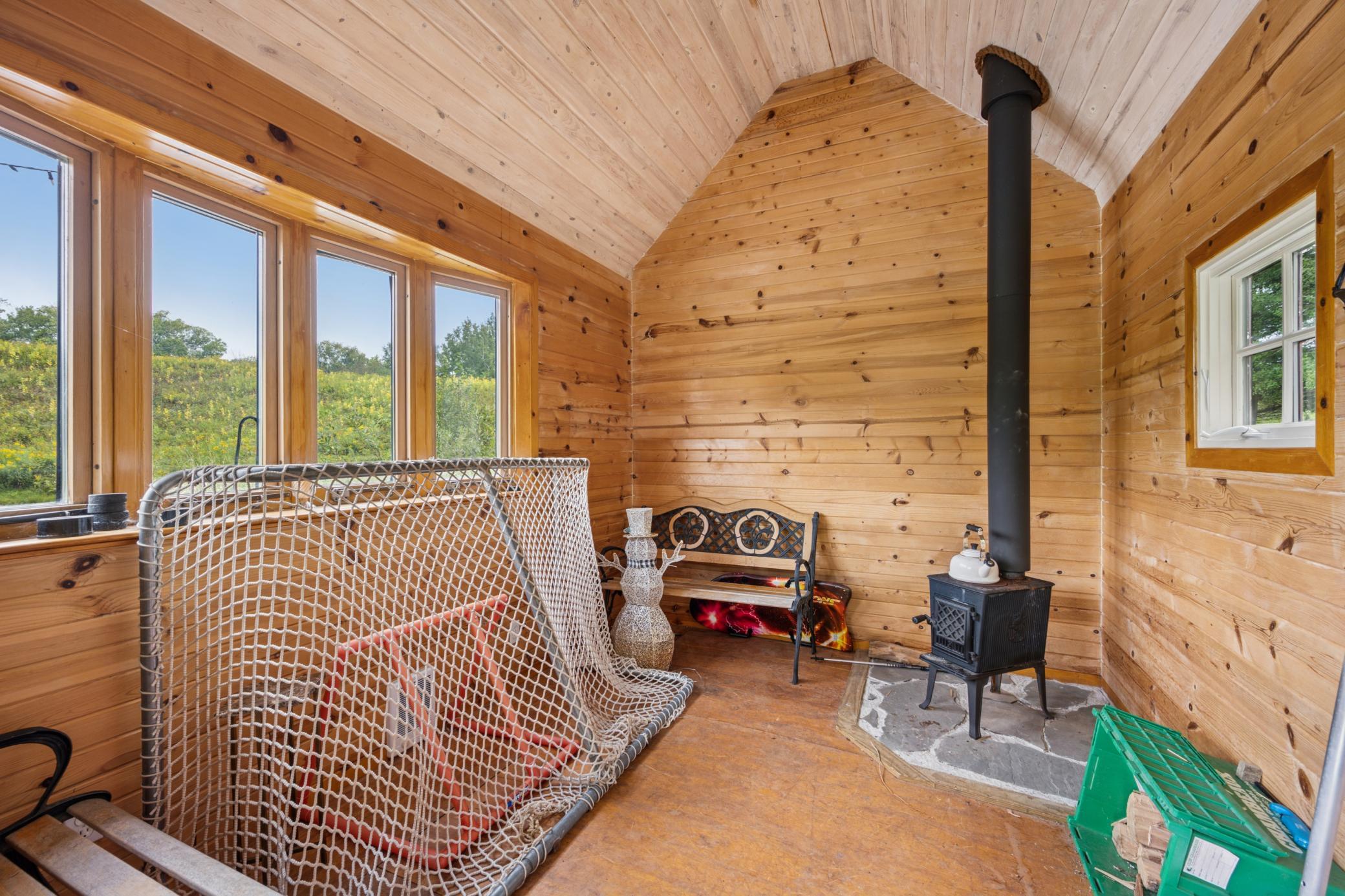 main property photo 89