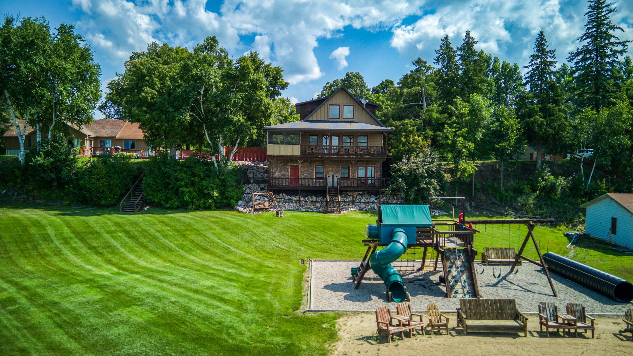 main property photo 8