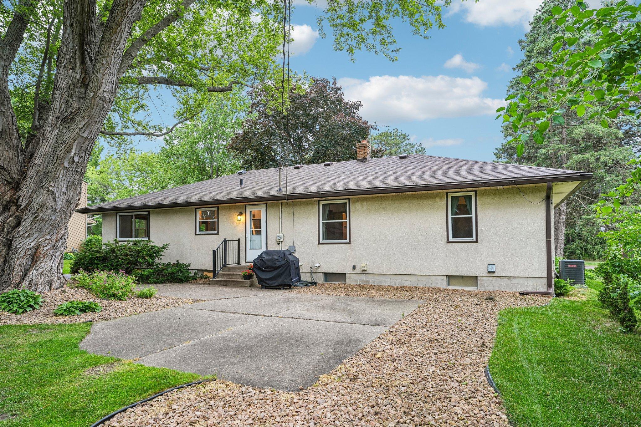 main property photo 51