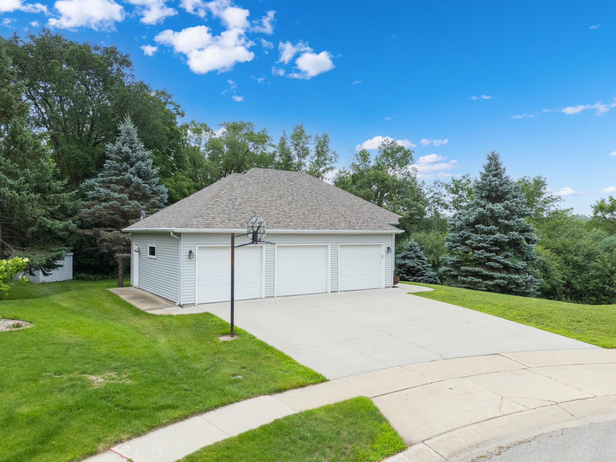 main property photo 47