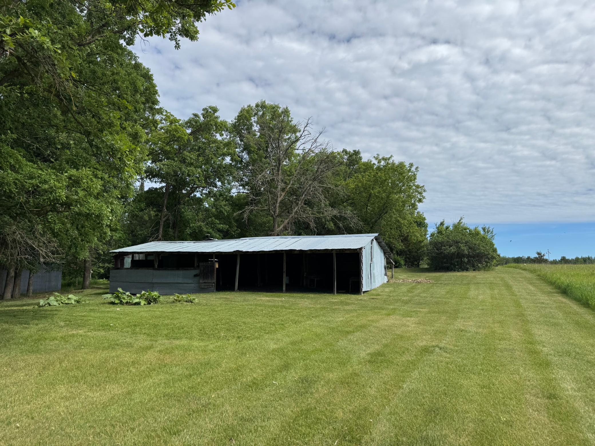 main property photo 24