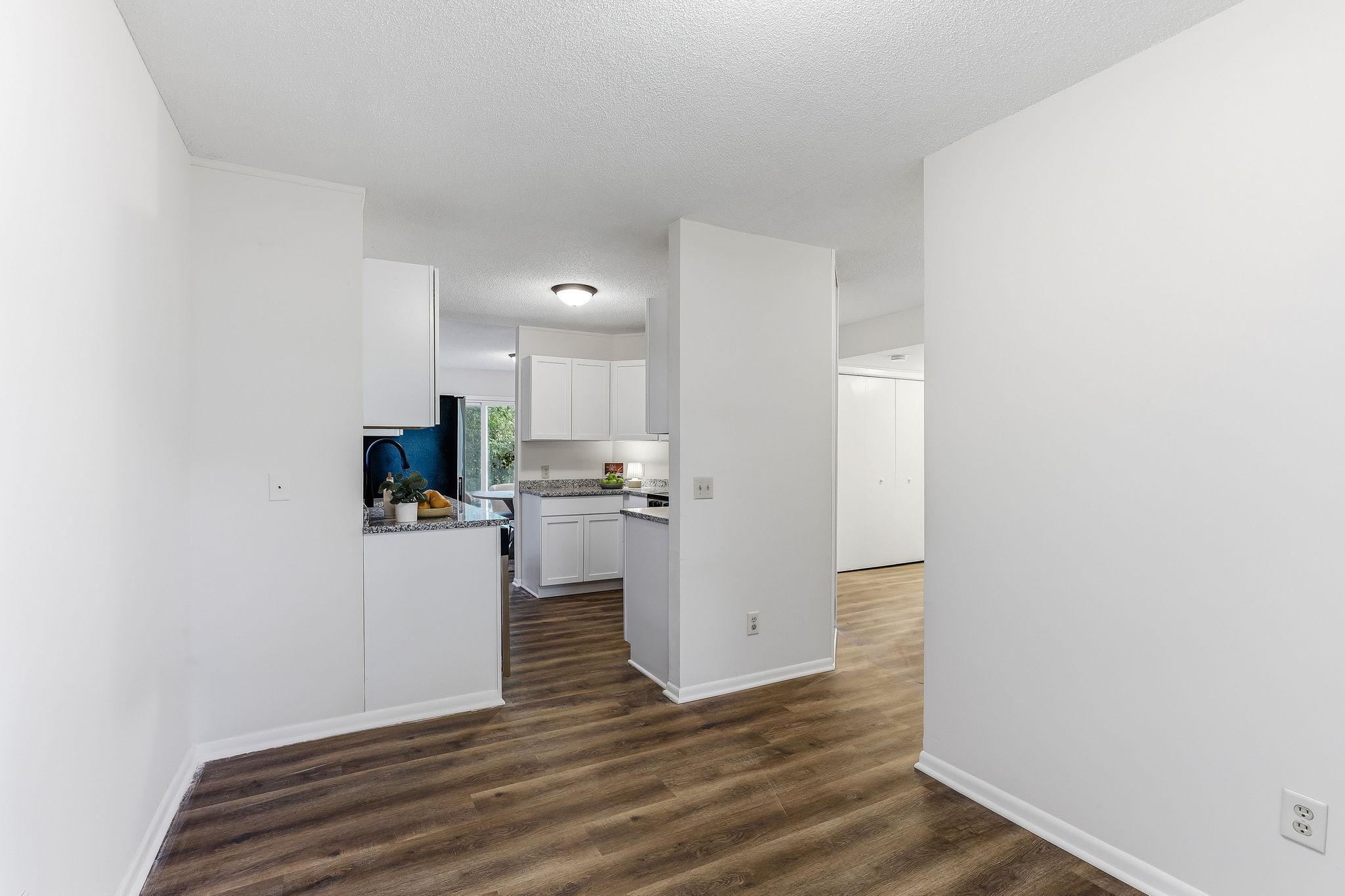 property viewer photo 10