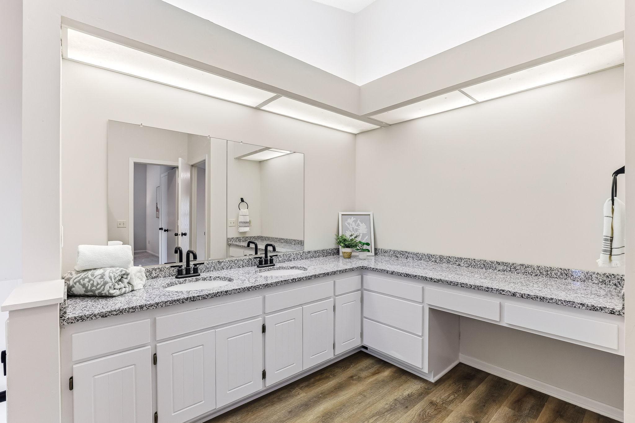 property viewer photo 17