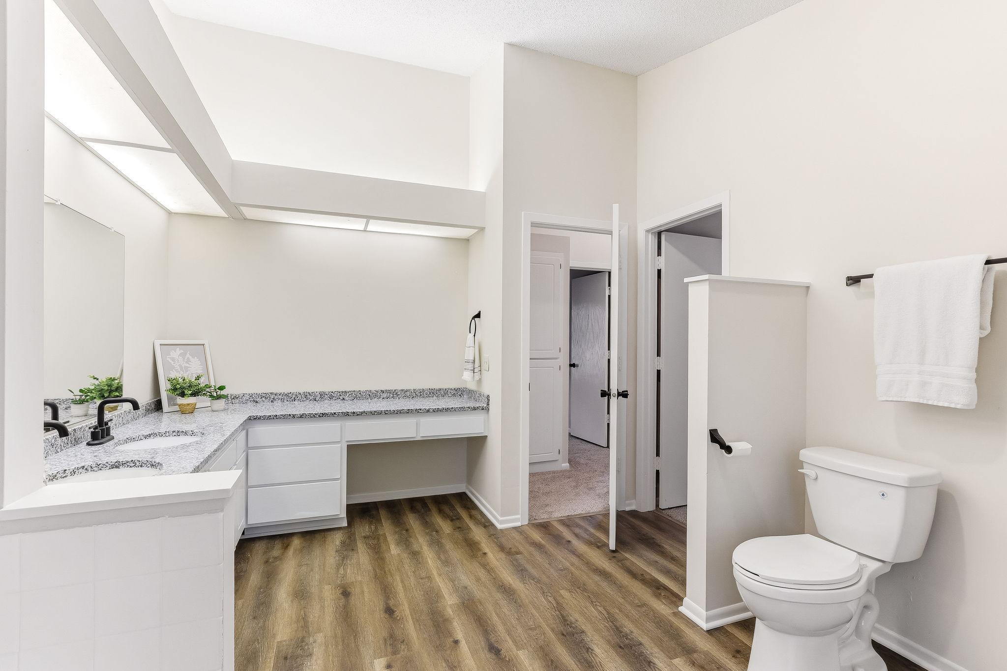 property viewer photo 18