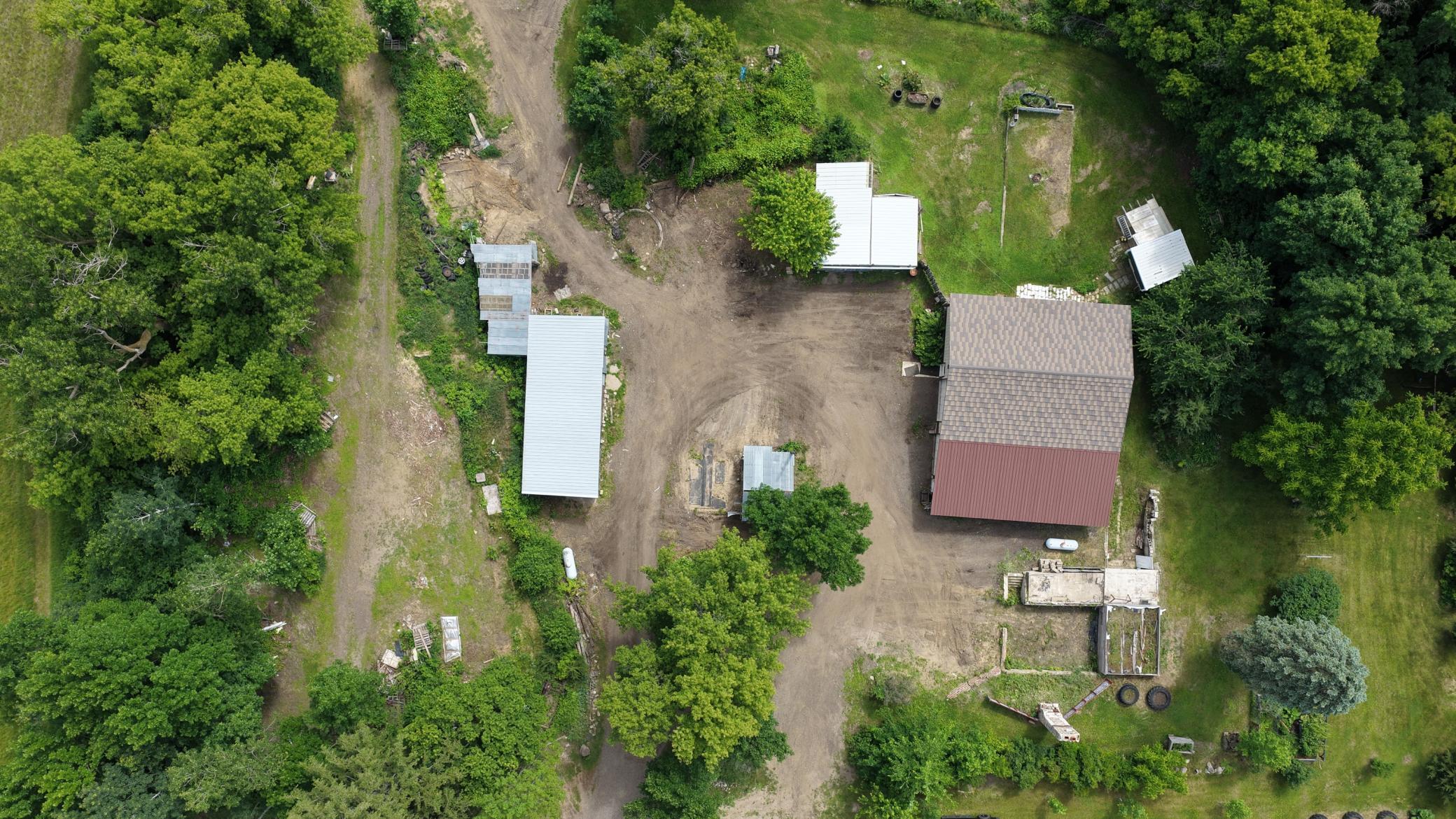 main property photo 41