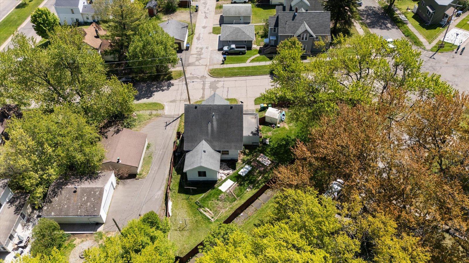 main property photo 19
