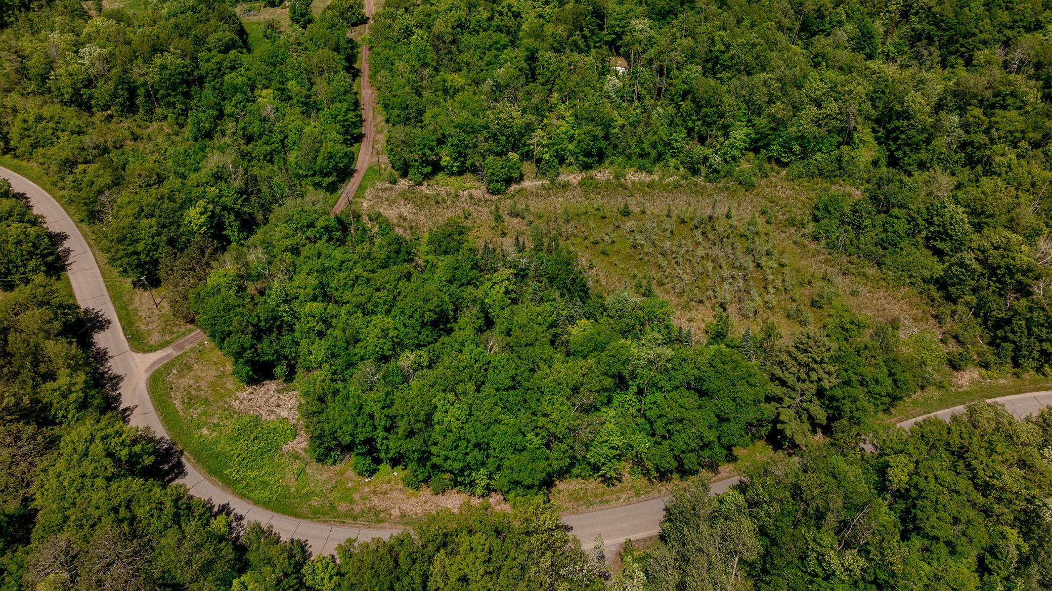 main property photo 6