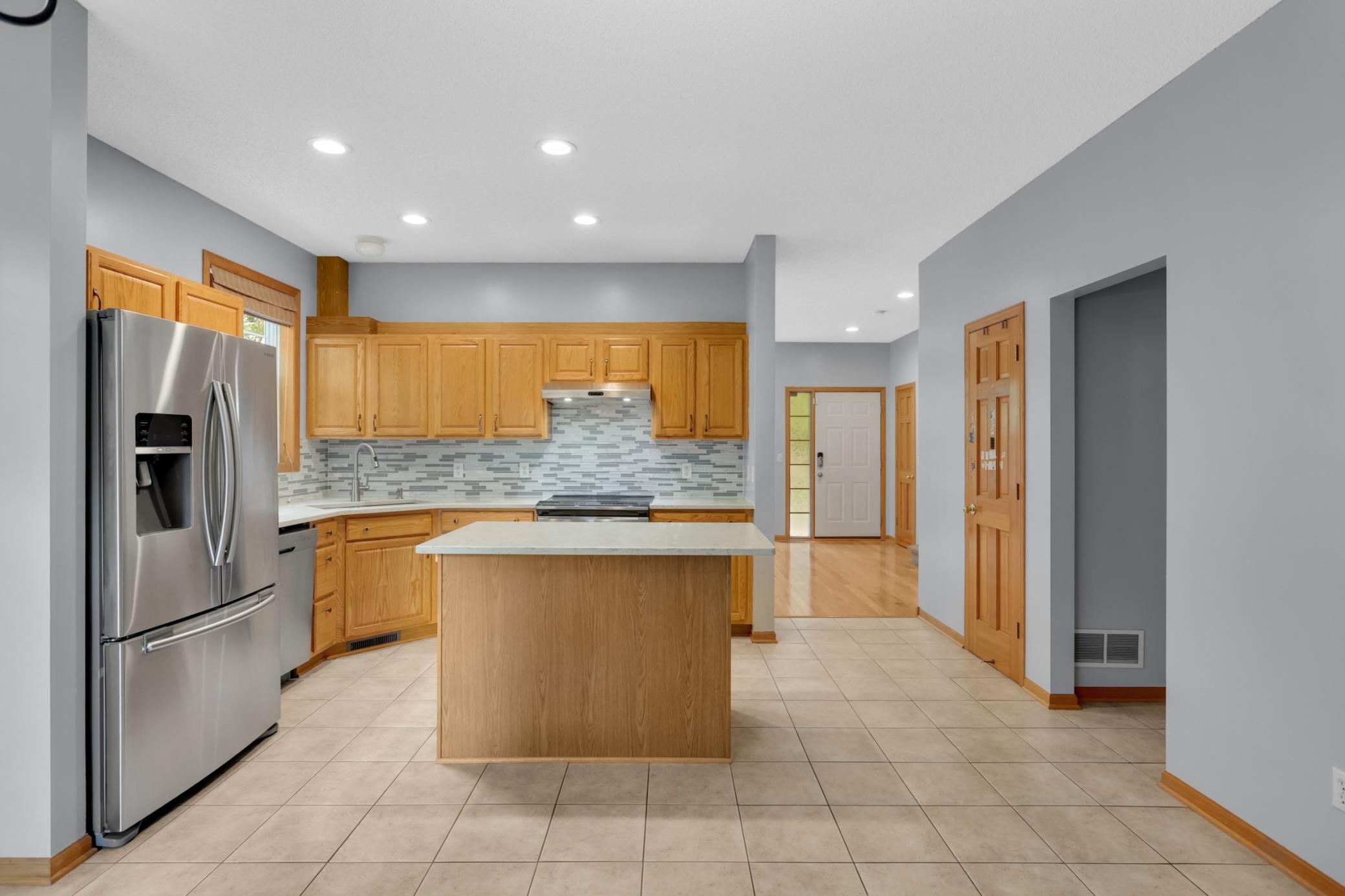 main property photo 9