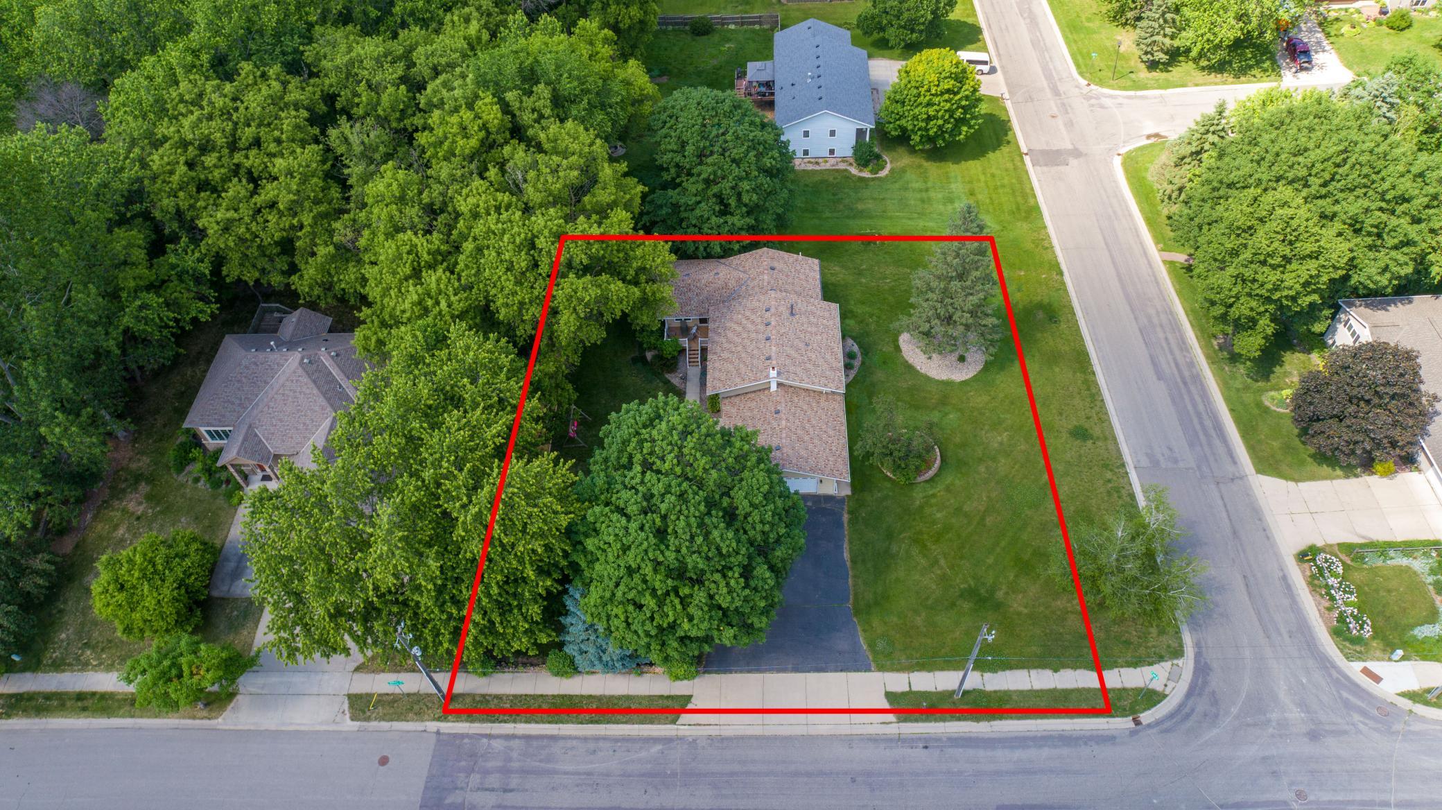 main property photo 40