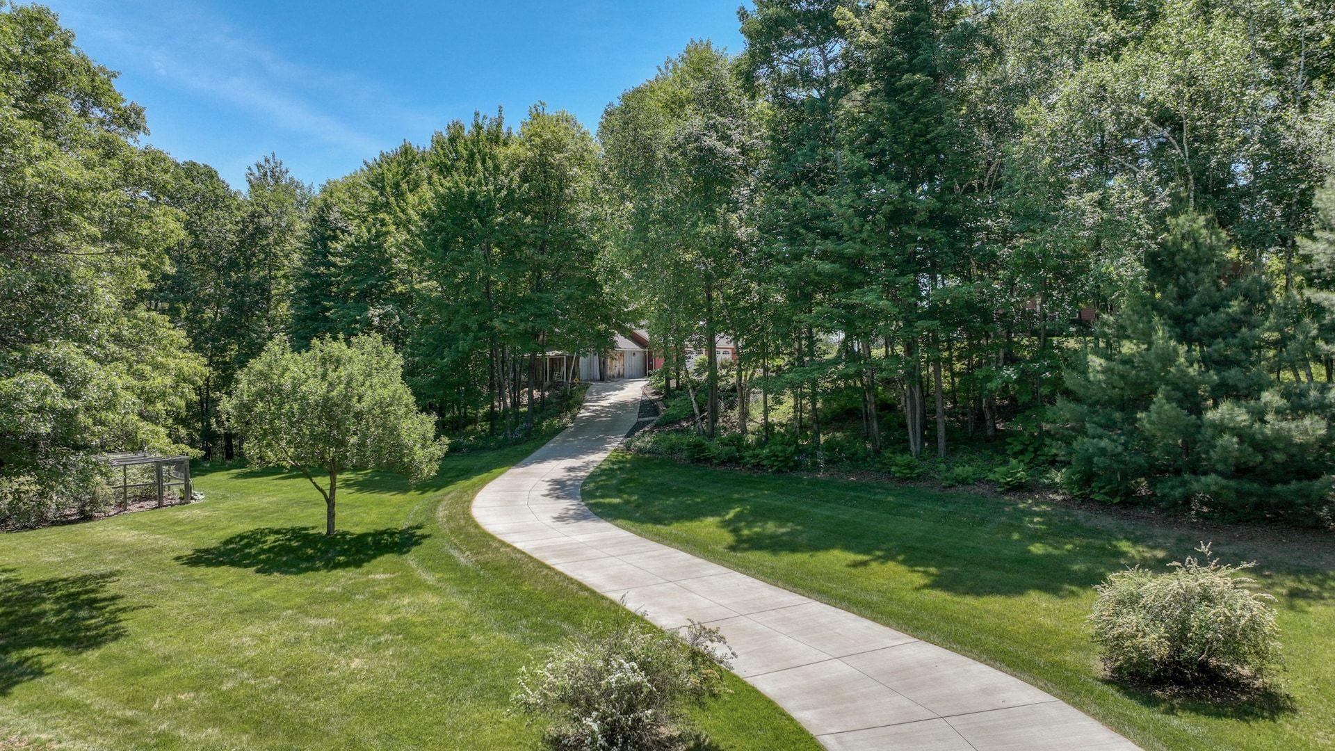 main property photo 51