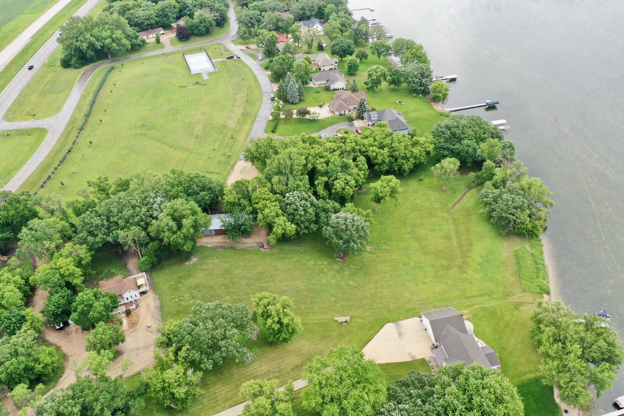 main property photo 6
